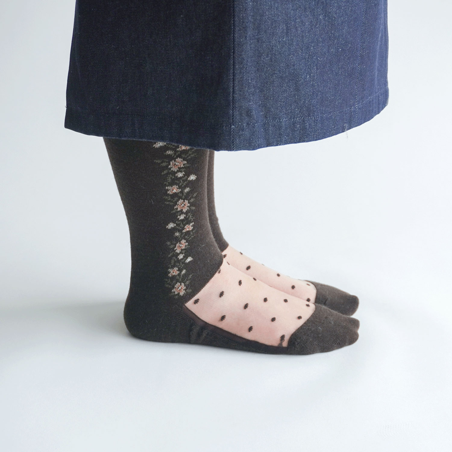 25AW新柄  シースルーソックス  ハイソックス アンゴラ混 お花柄【在庫限り】 - 画像4