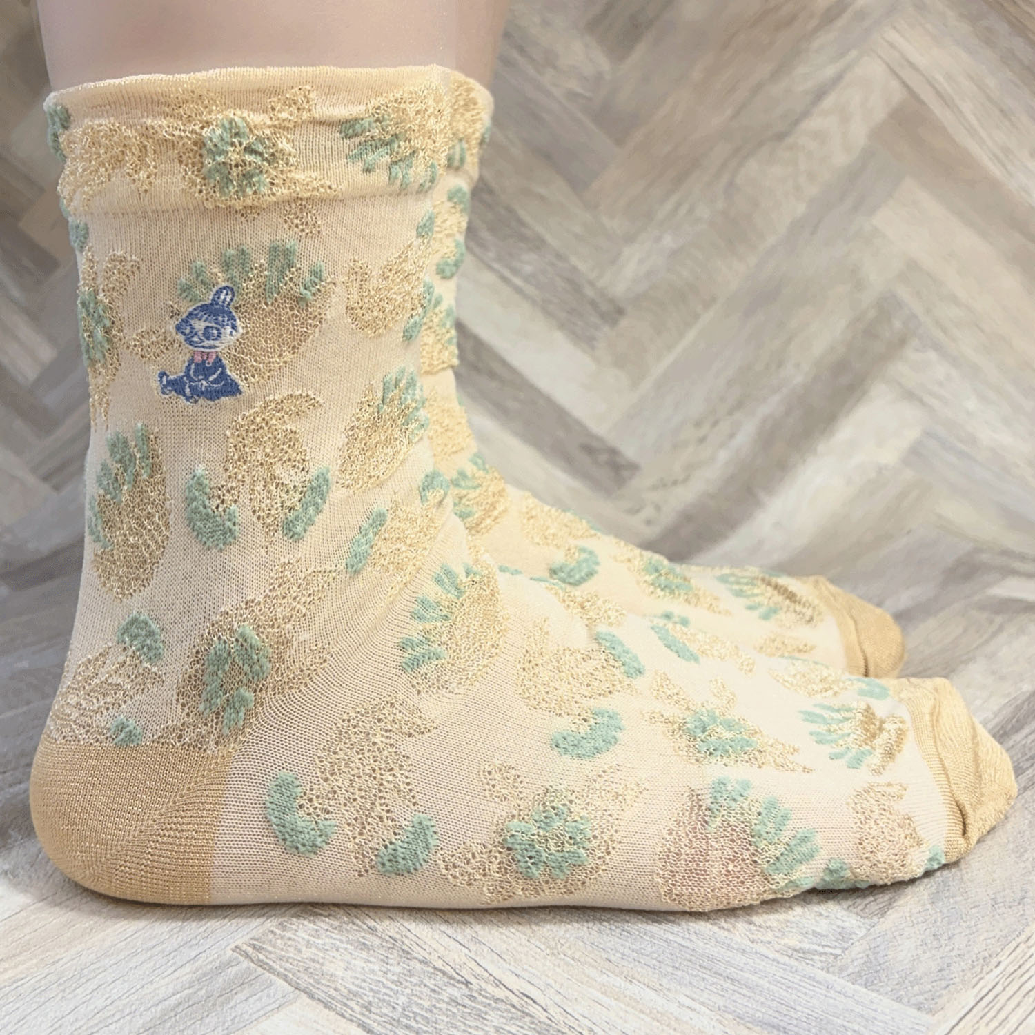 MOOMIN ロークルーソックス 花柄ミイ刺繍 - 画像7