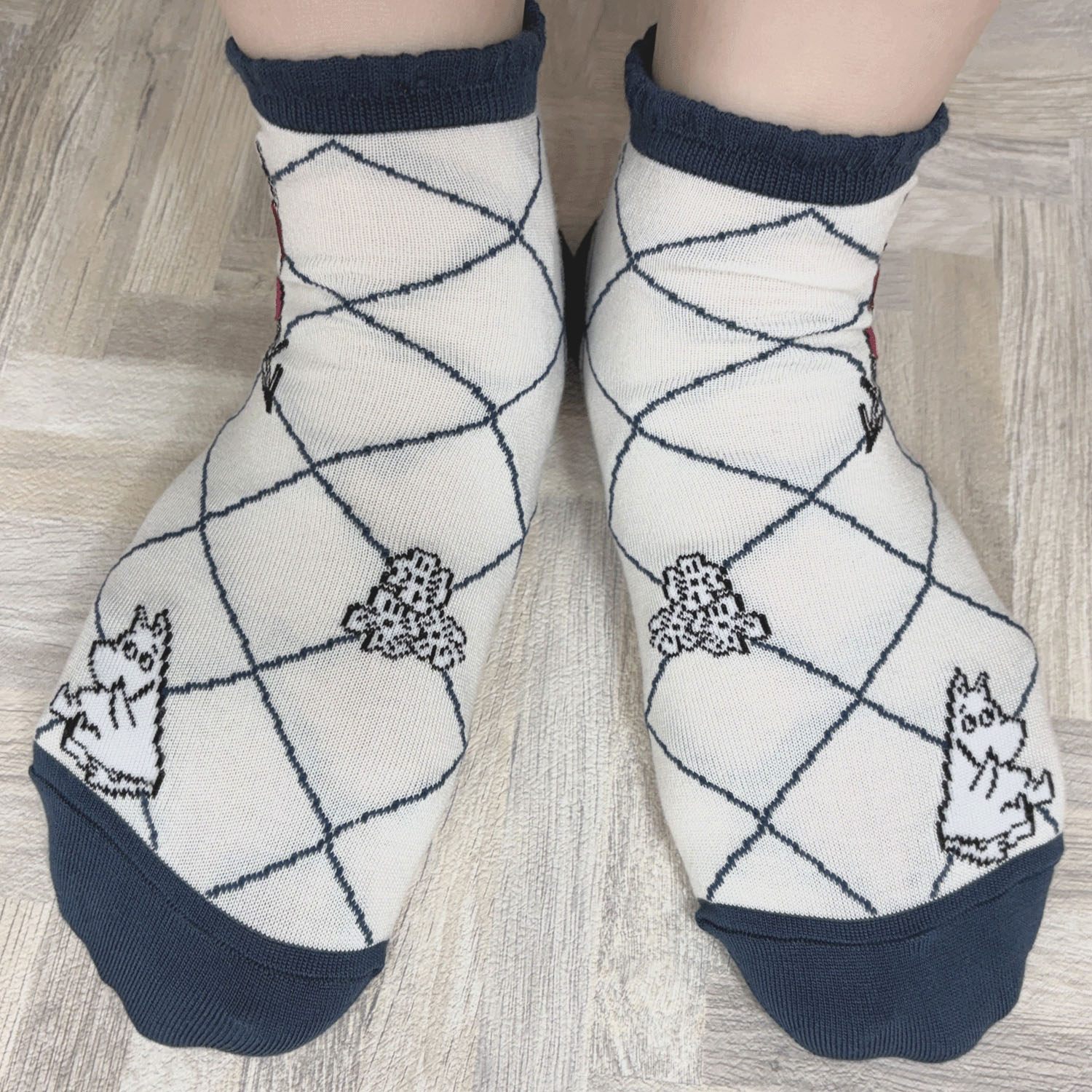 MOOMIN 冷感スニーカー丈ソックス 格子柄ミイ刺繍 - 画像6