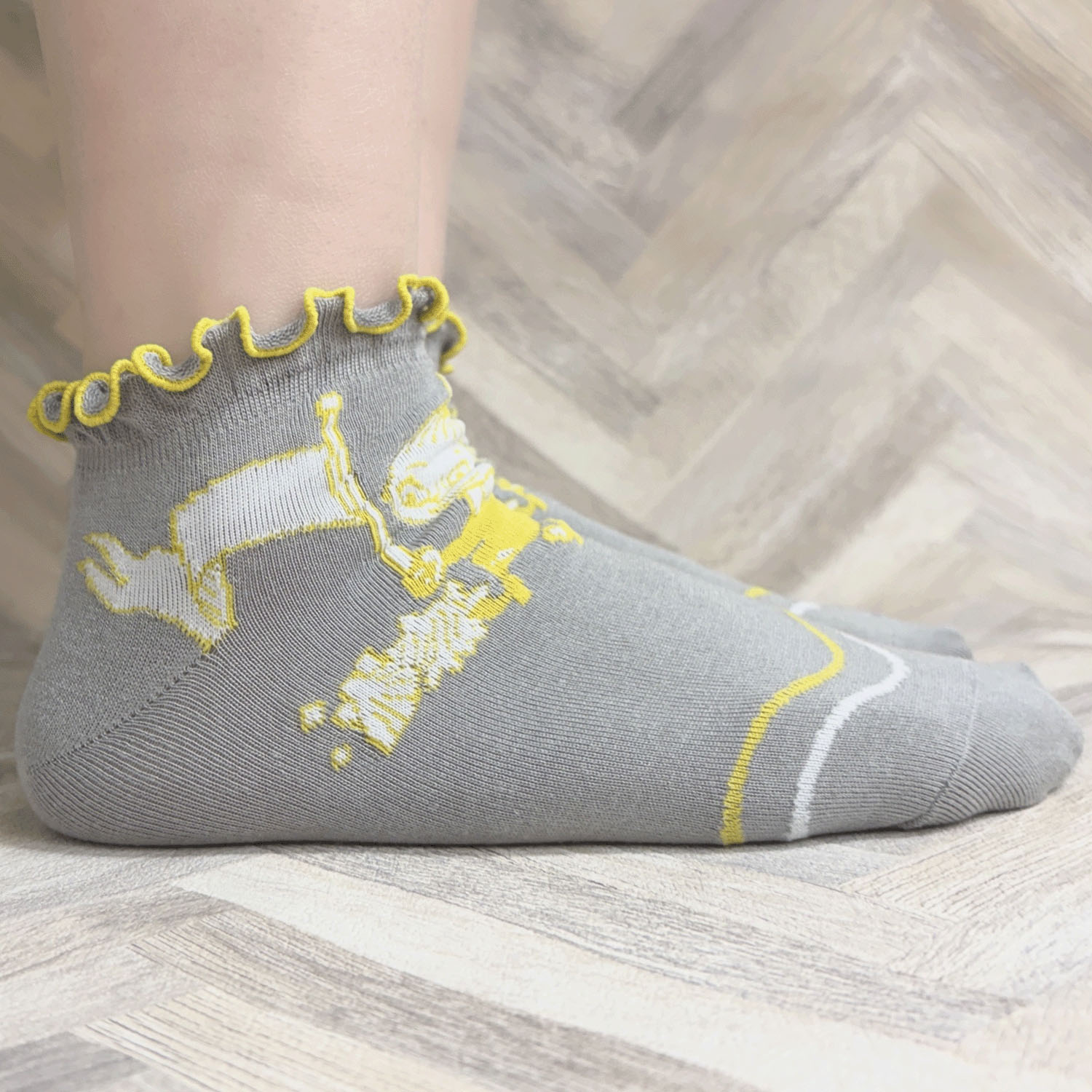 MOOMIN 冷感スニーカー丈ソックス メロウフラッグミイ柄 - 画像3