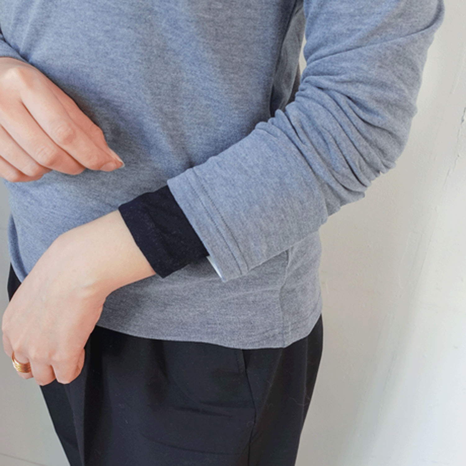 日本製 タイツ素材  8分丈 パウダリーインナー ハイネック【在庫限り】 - 画像3