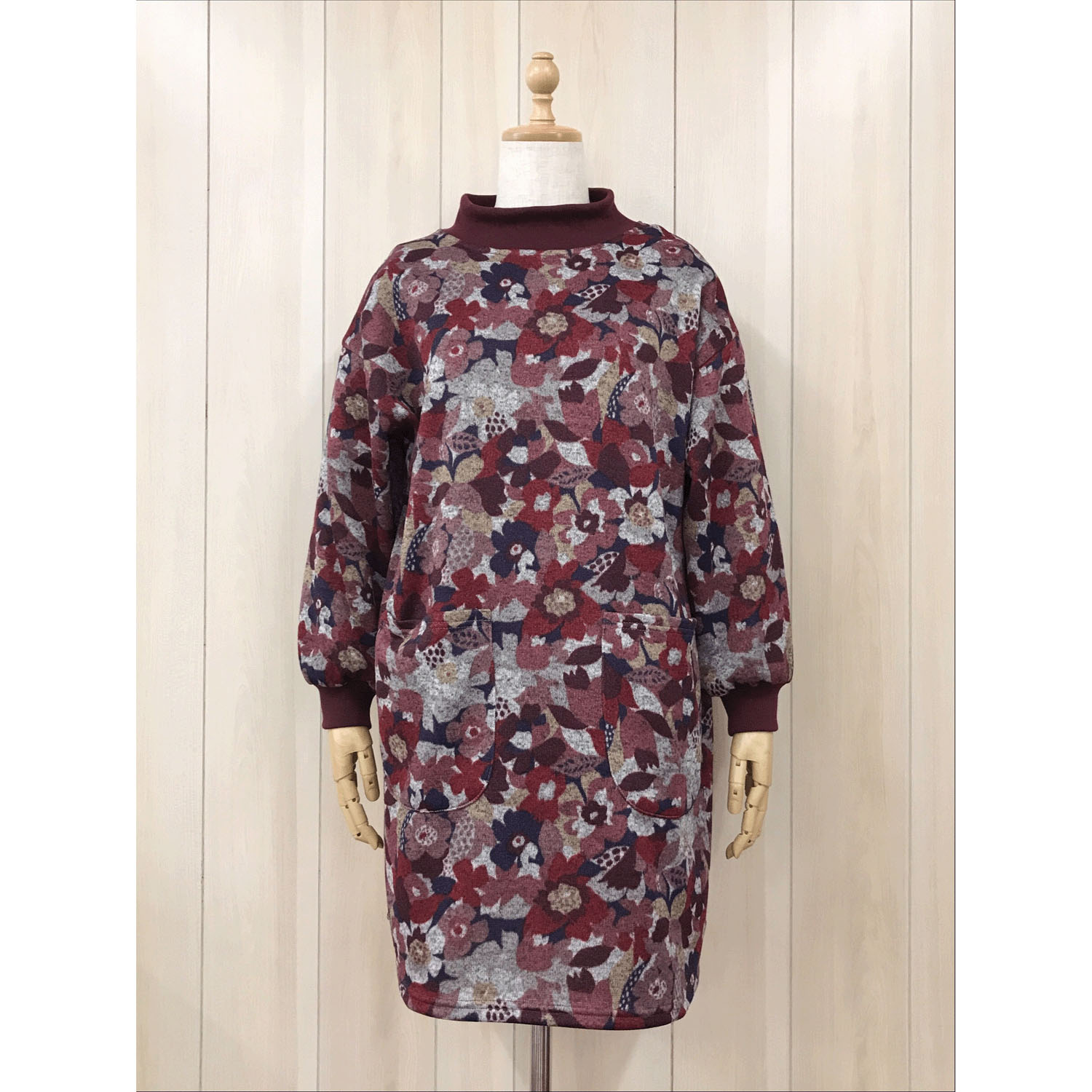 ツイード風裏起毛ニット幾何学柄プリントカッポー - 画像1