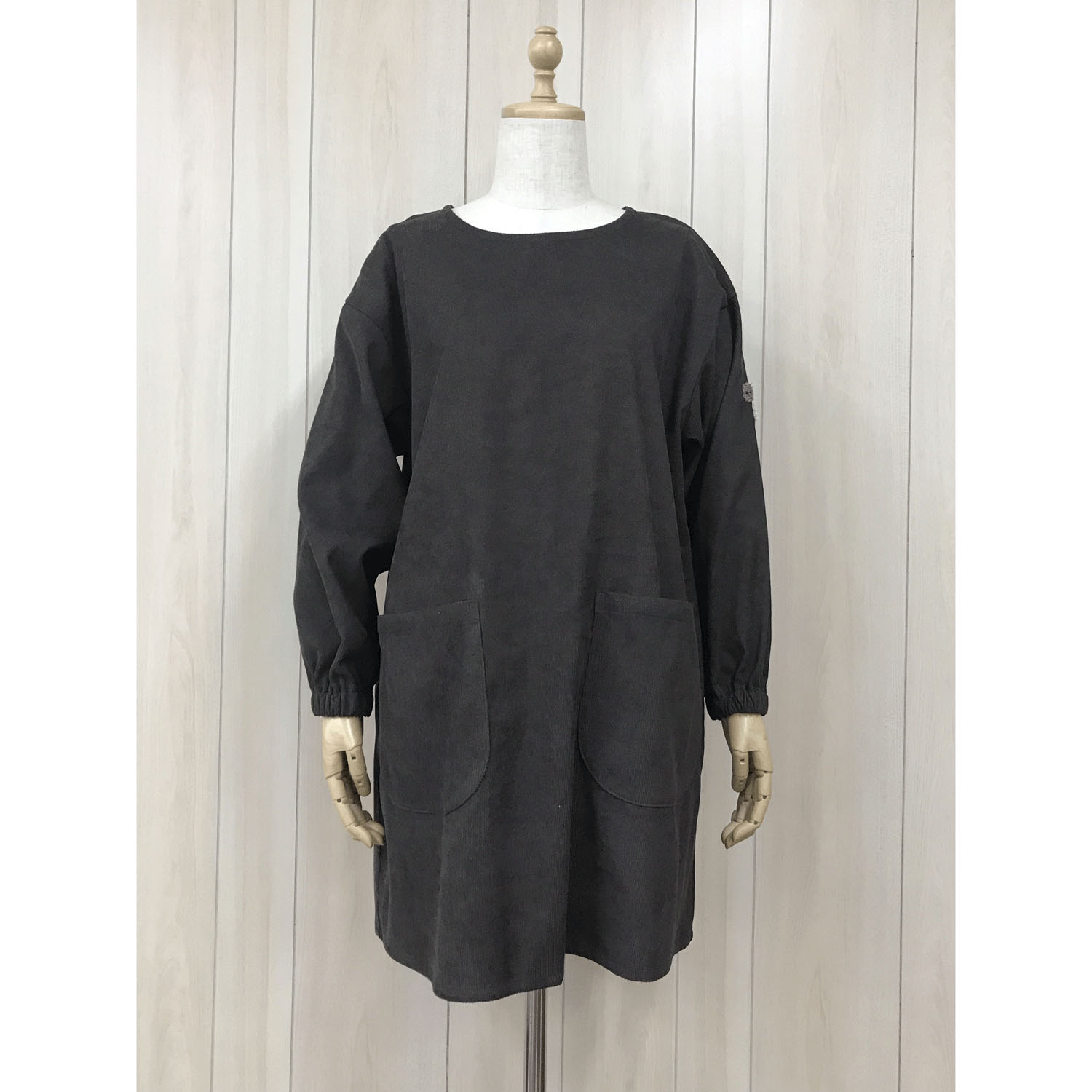 Animal art 細コール起毛サガラ刺繍カッポー