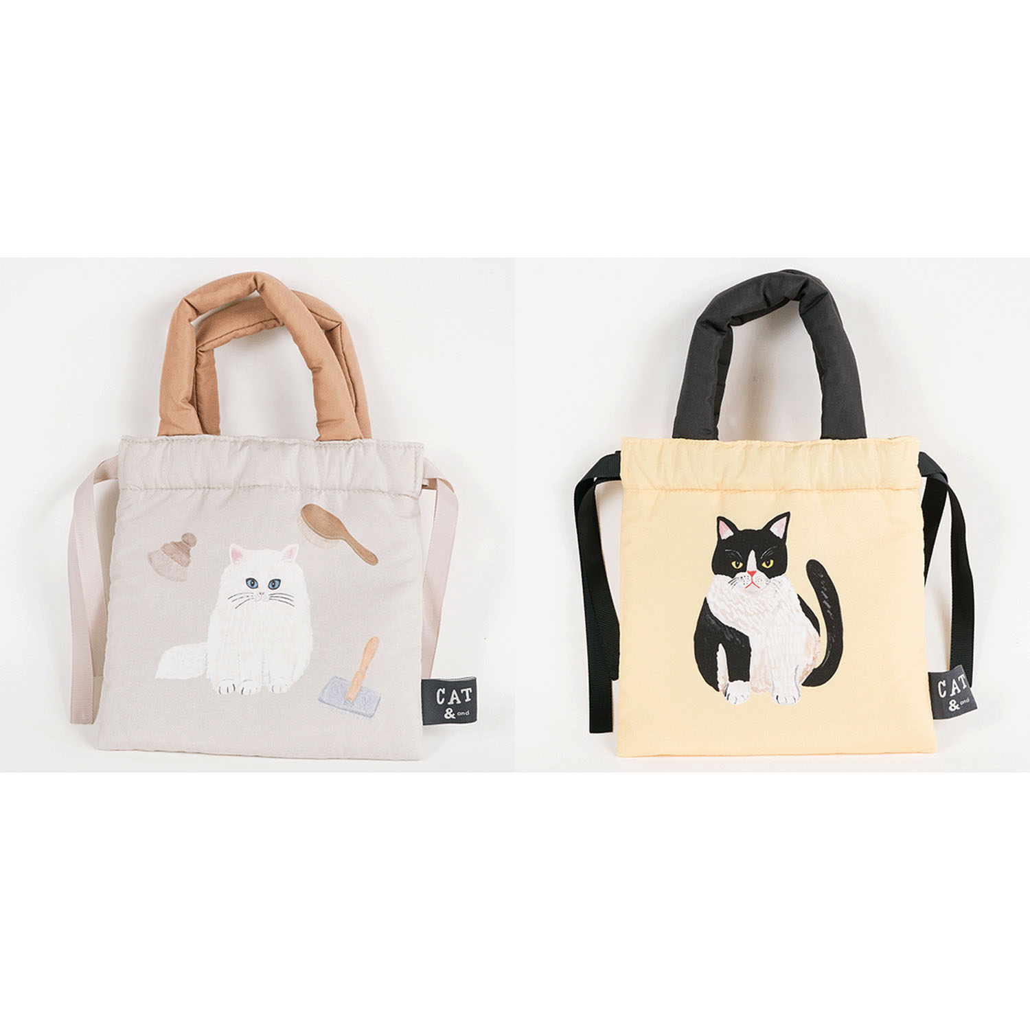 キャットアンド そで山かほ子  クッション巾着 - 画像1