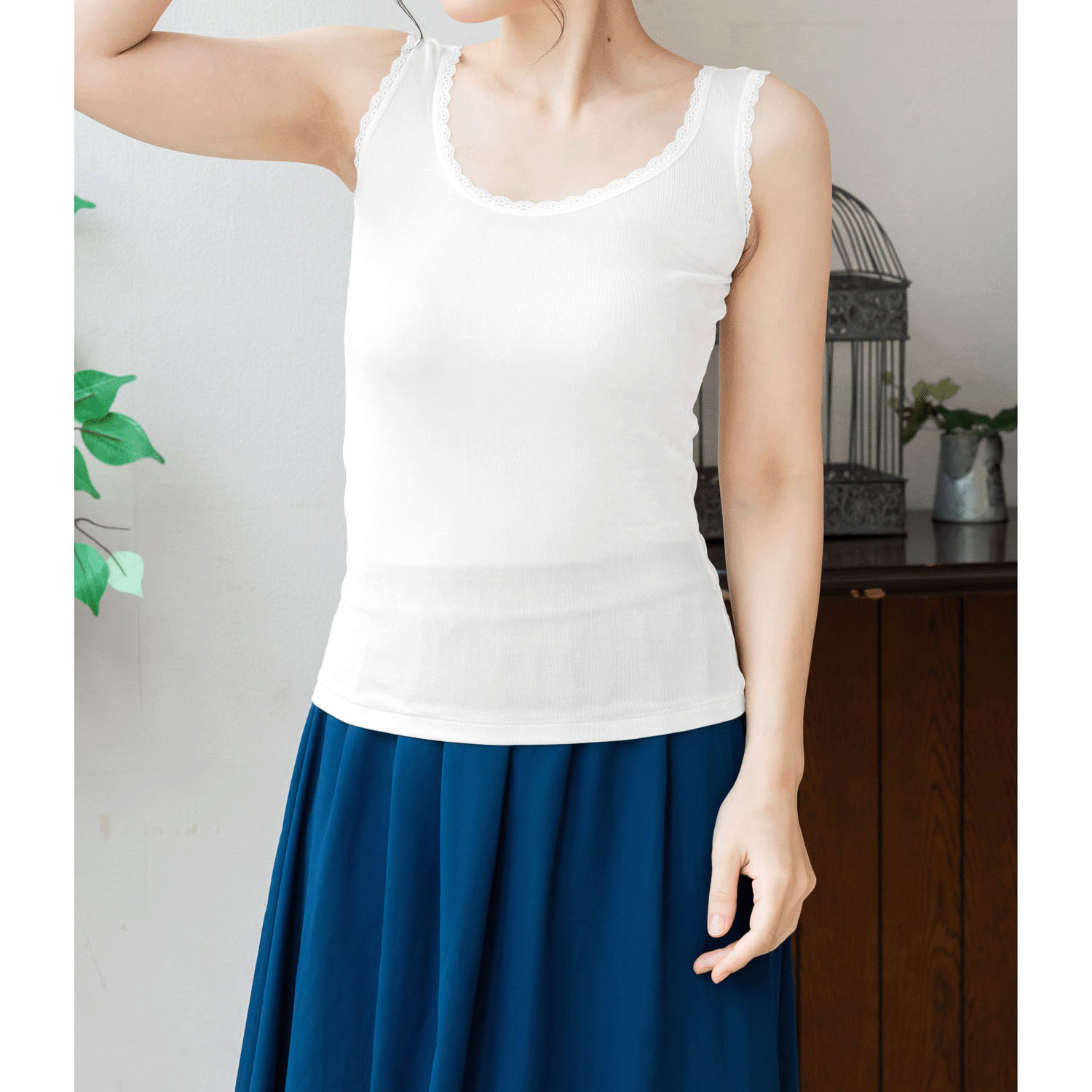 シルクタンクトップ（レース付き）