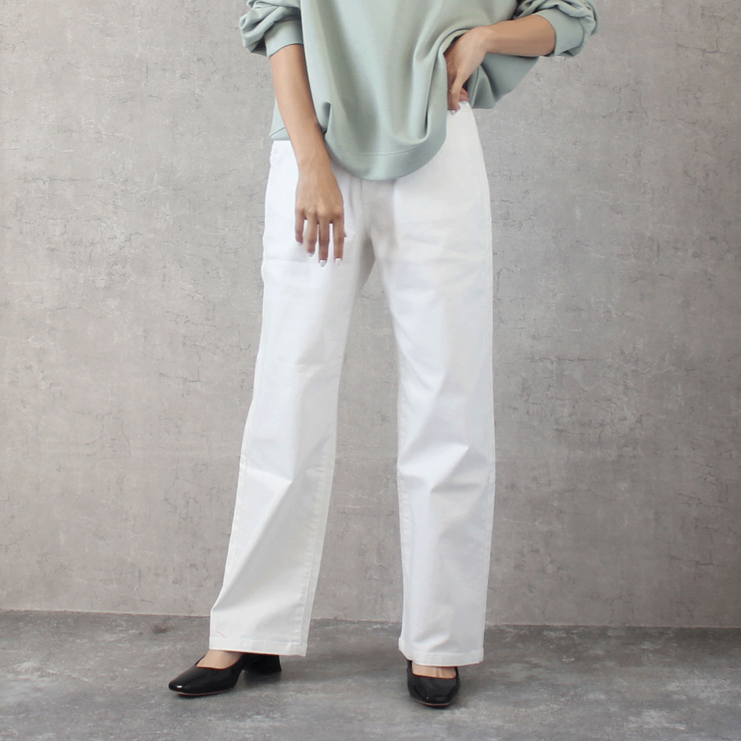 【ETONET限定 お取り寄せ】Emma リサイクルデニム釦付きストレートパンツ - 画像7