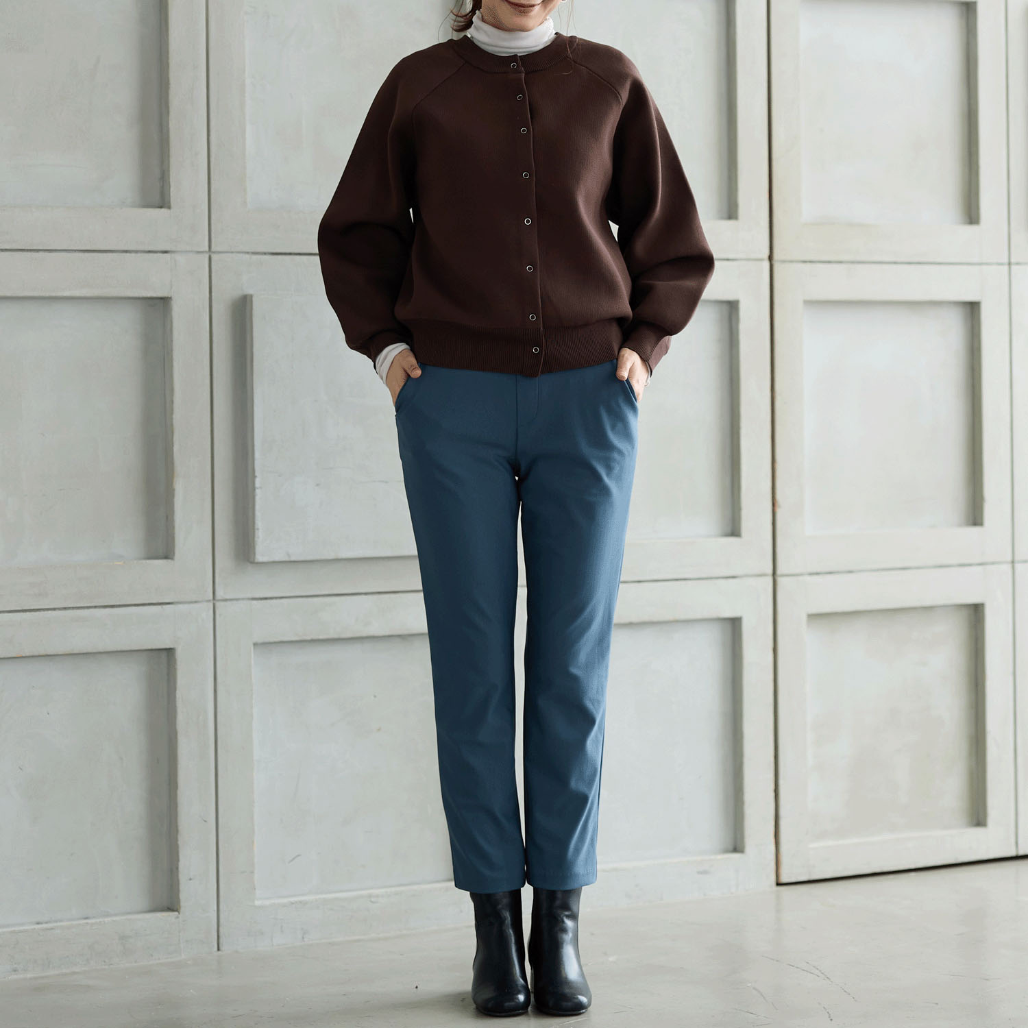 【Insta Live】TAKUMIBA エアシルキー・スリムパンツ - 画像28