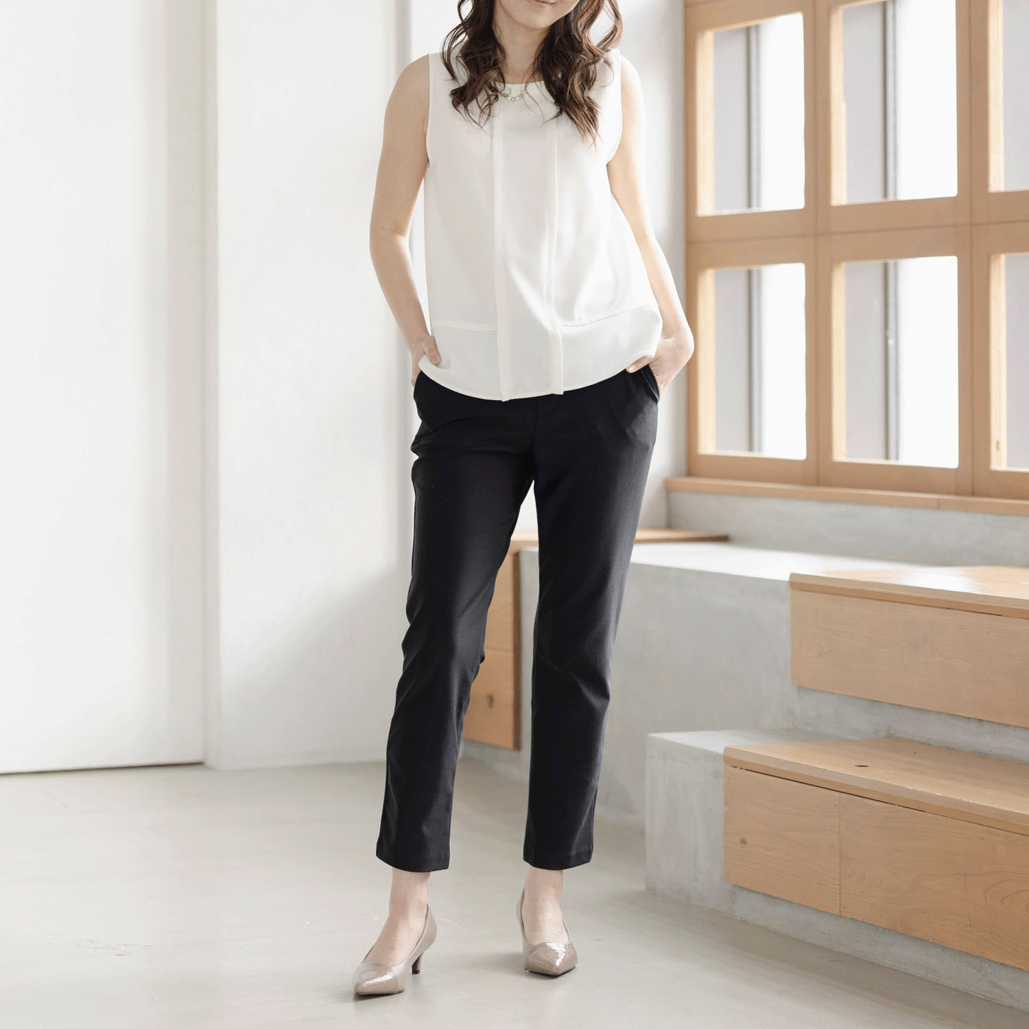 【Insta Live】TAKUMIBA エアシルキー・スリムパンツ - 画像9