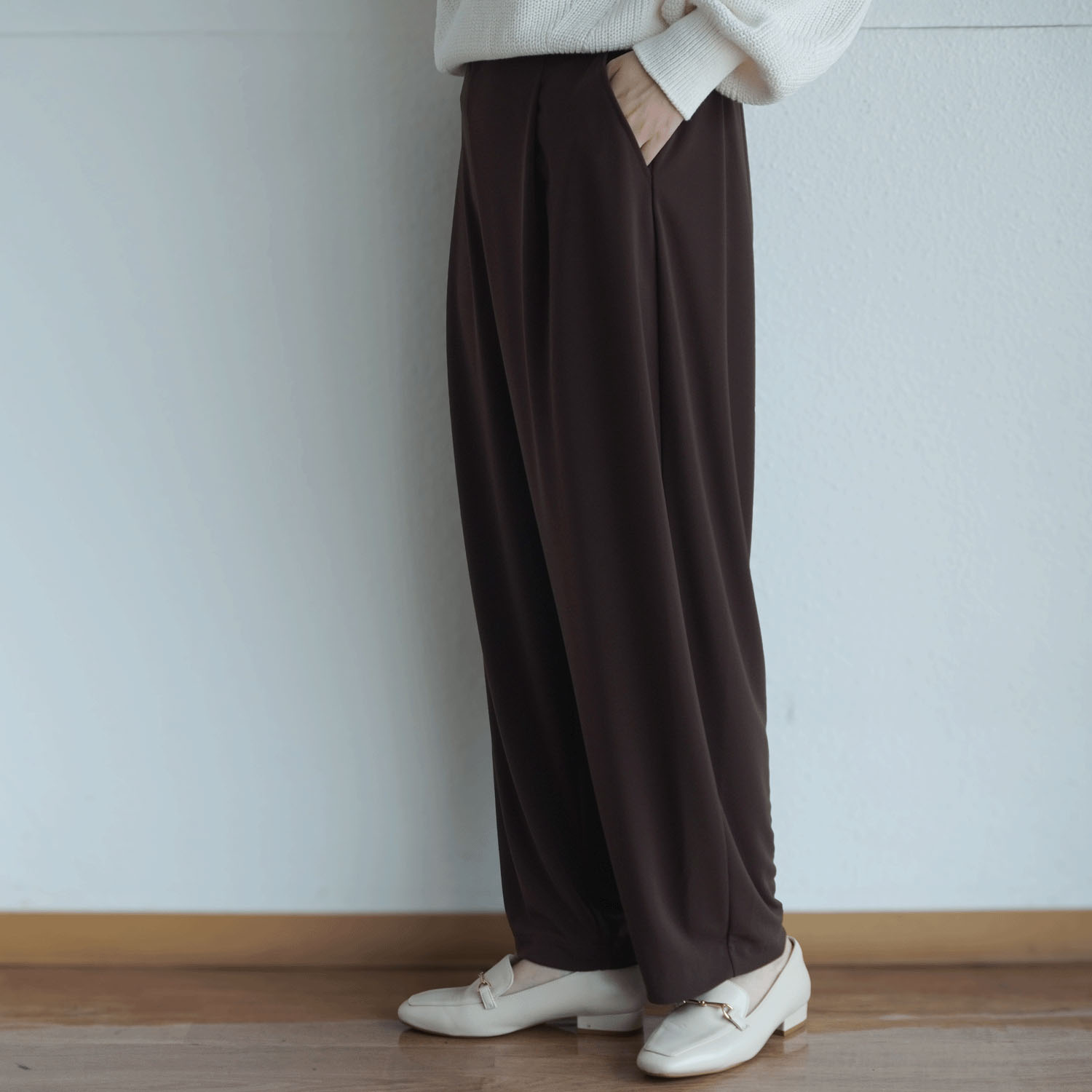 【Insta Live】タックワン ペオススムースコクーンパンツ - 画像16