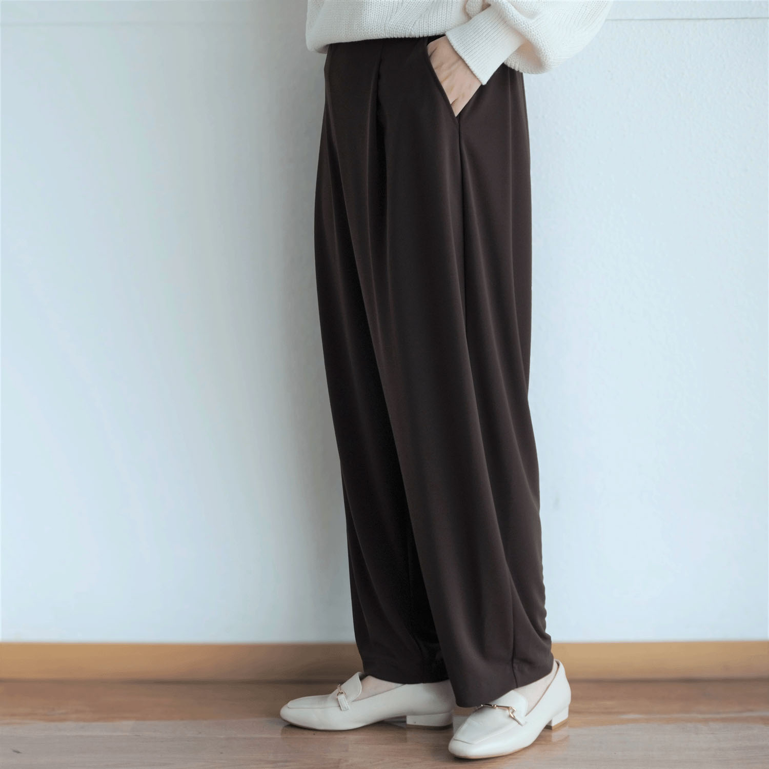 【Insta Live】タックワン ペオススムースコクーンパンツ - 画像19