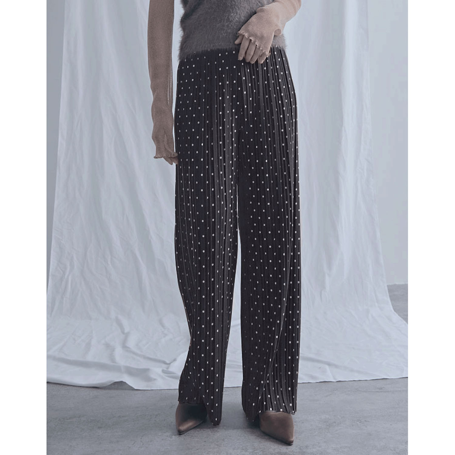 【ETONET限定お取り寄せ】カットプリーツ水玉柄パンツ - 画像17