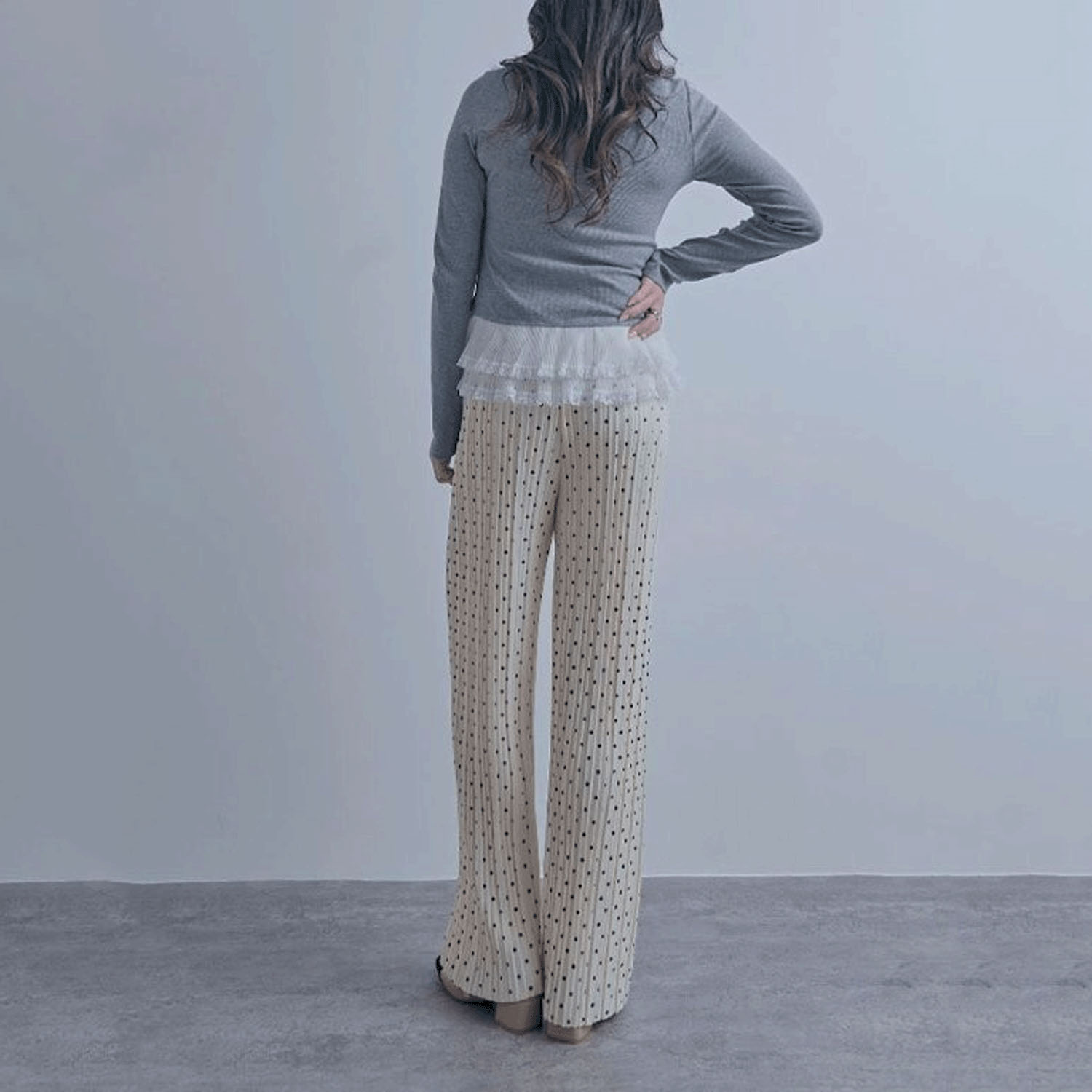 【ETONET限定お取り寄せ】カットプリーツ水玉柄パンツ - 画像7