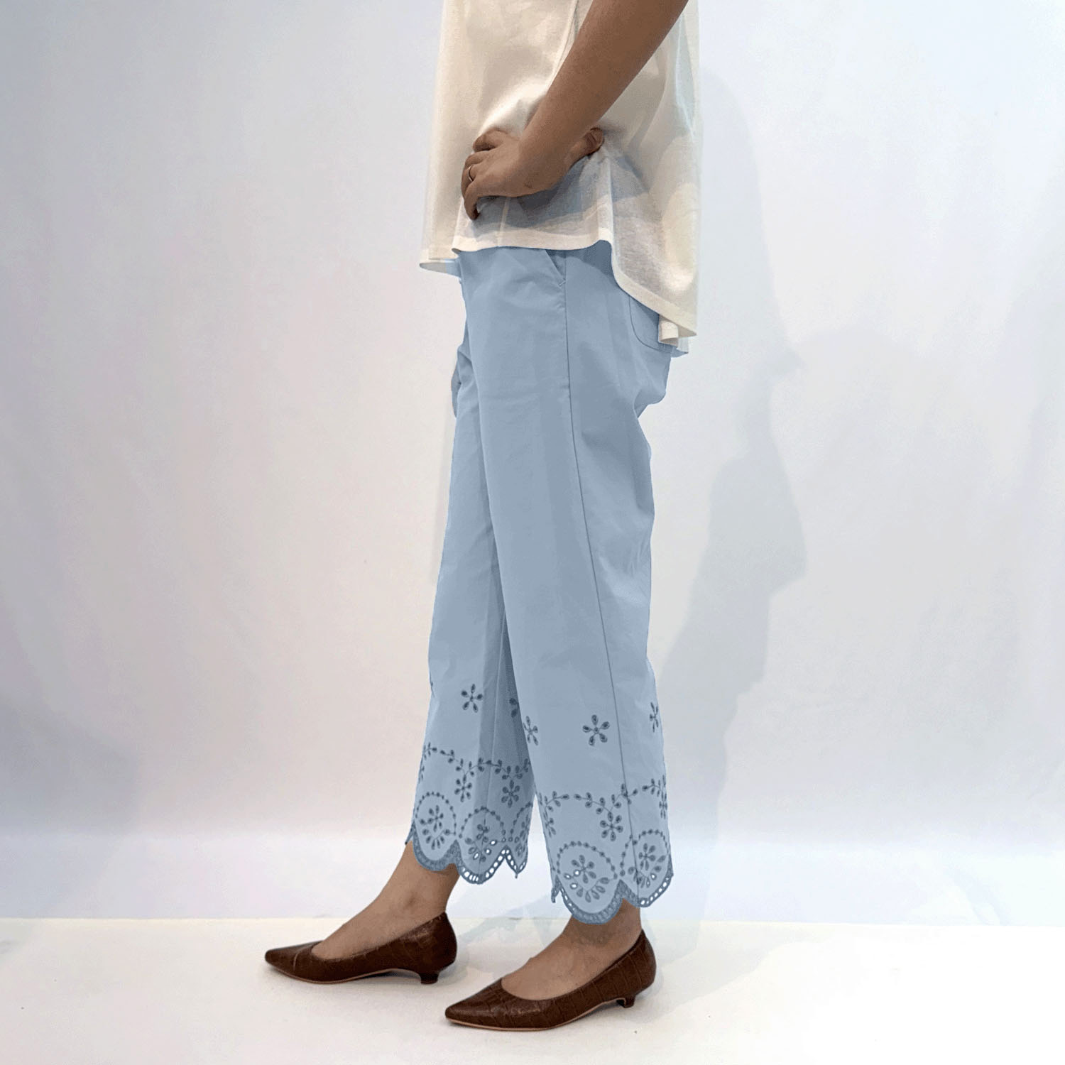 縦ストレッチ スカラップ刺繍パンツ - 画像5