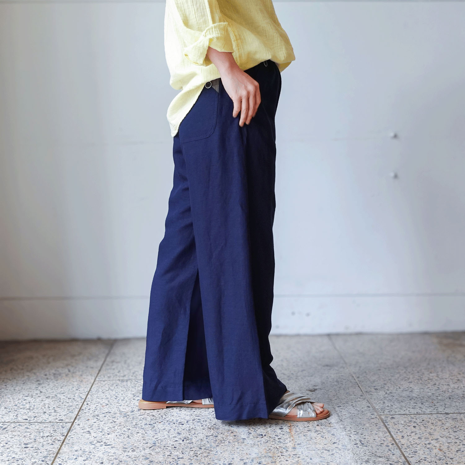 aiai 麻レーヨン シュッと！ワイドフレアーパンツ - 画像2