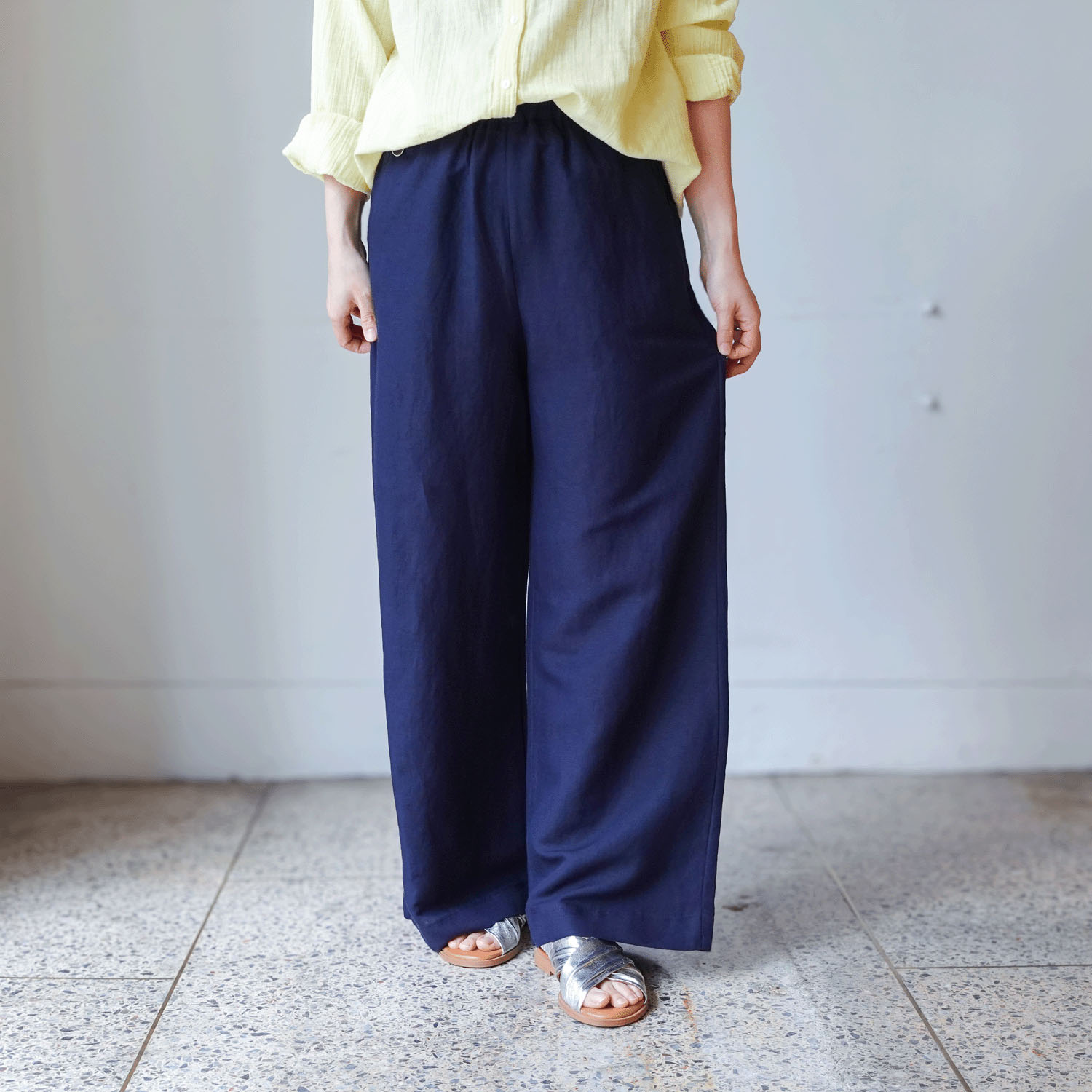 aiai 麻レーヨン シュッと！ワイドフレアーパンツ