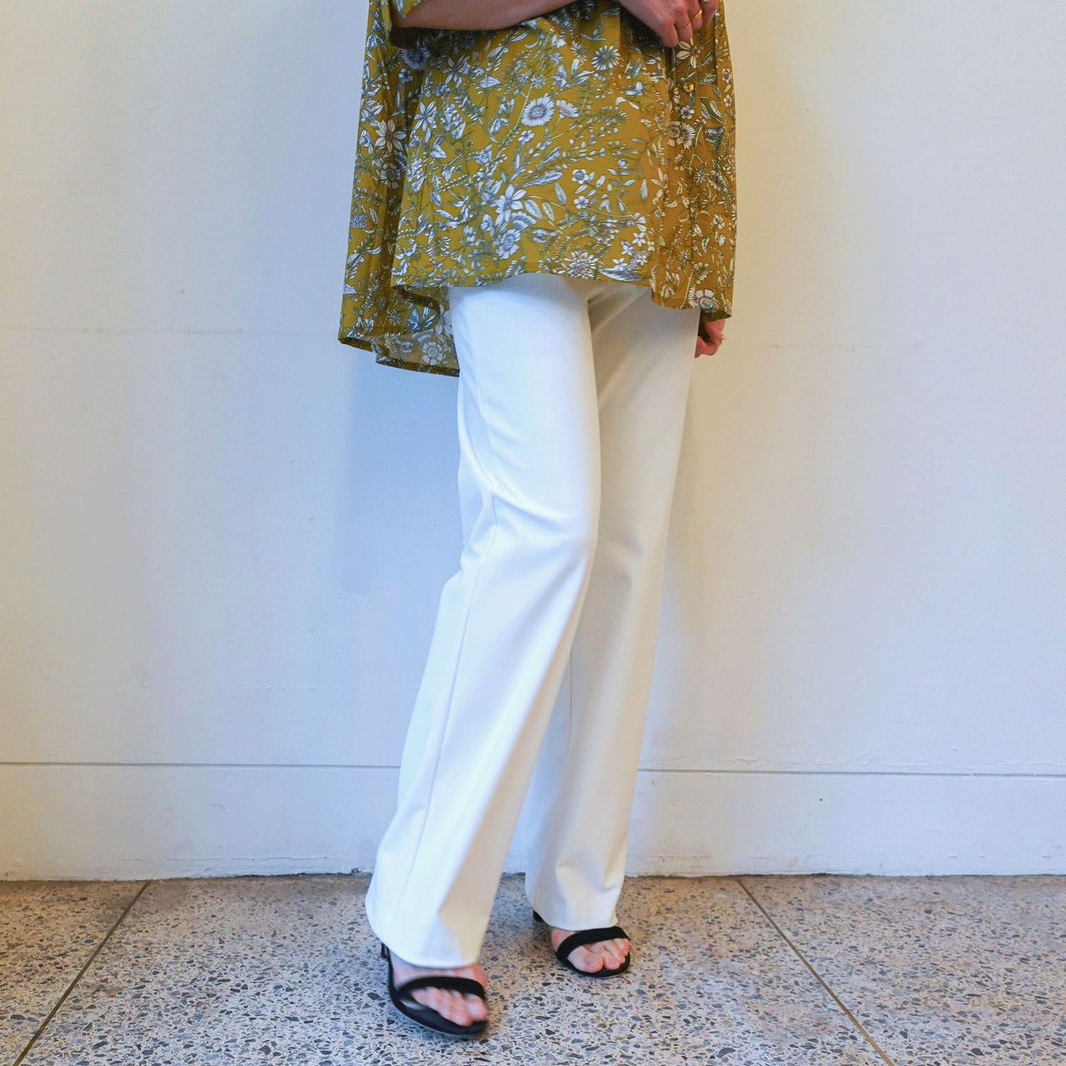 ピタッツ 白（クールセンサー） ストレート股下72cm丈 - 画像3