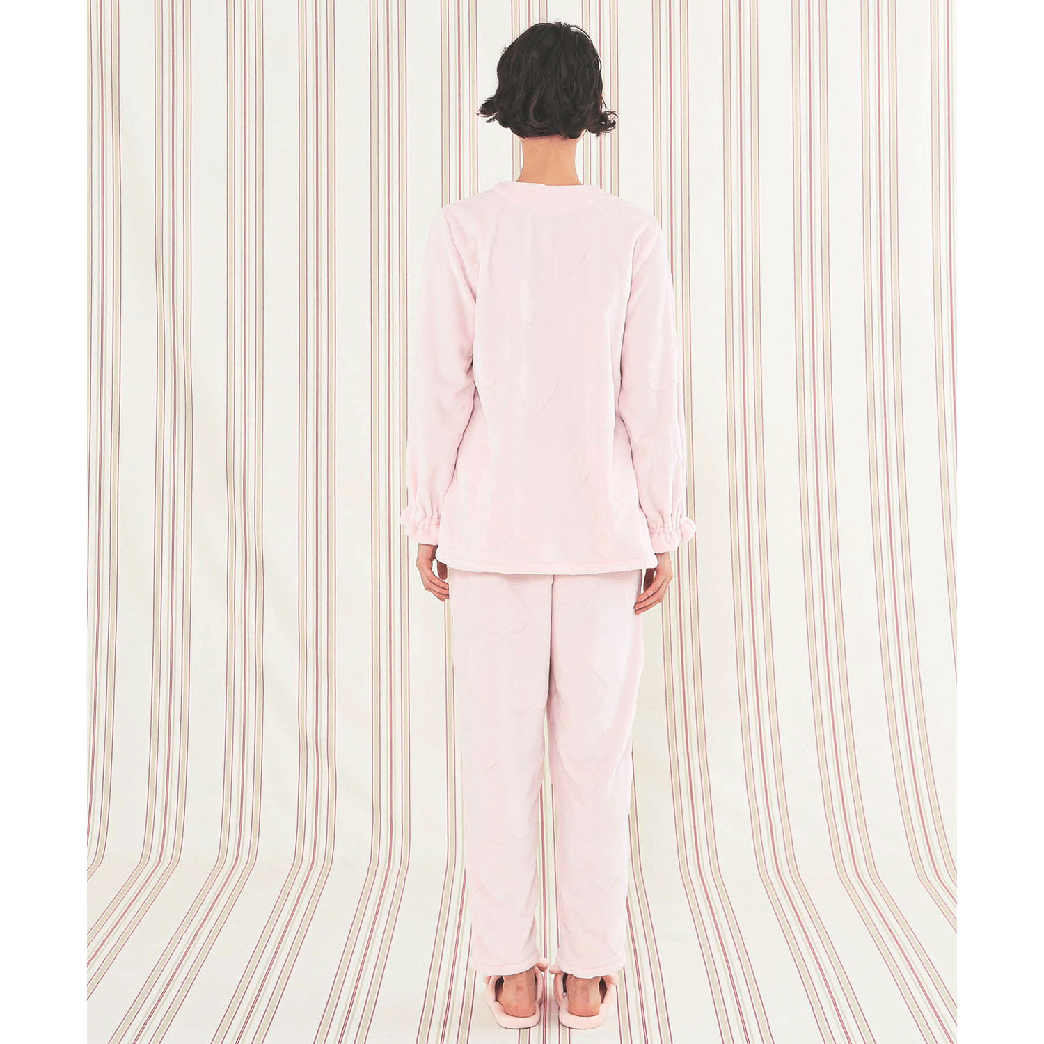 Narue シャイニースノーエンボスハートペプラムパジャマ - 画像25