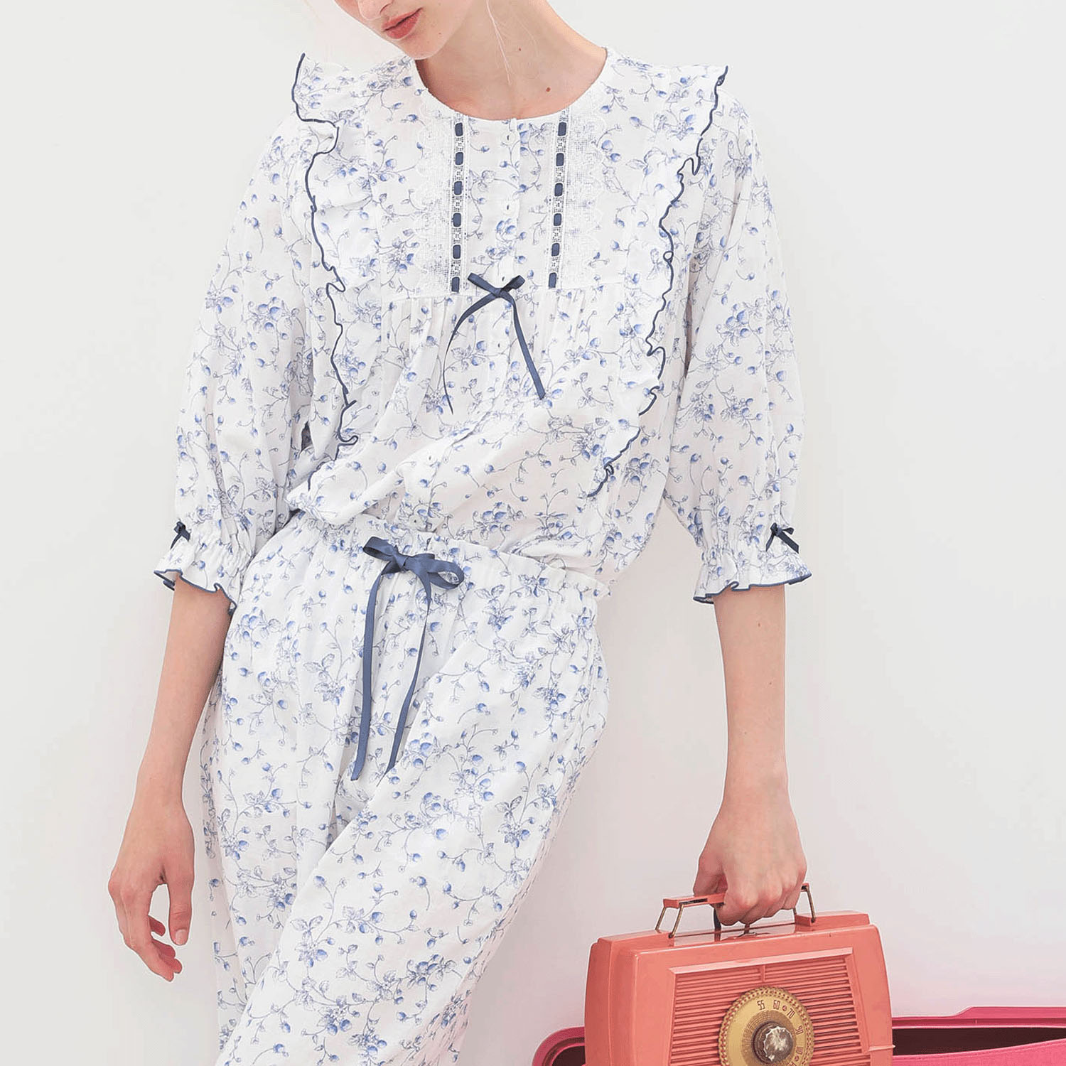 Narue 40／ダブルガーゼプティフレーズフリル7分袖パジャマ - 画像11