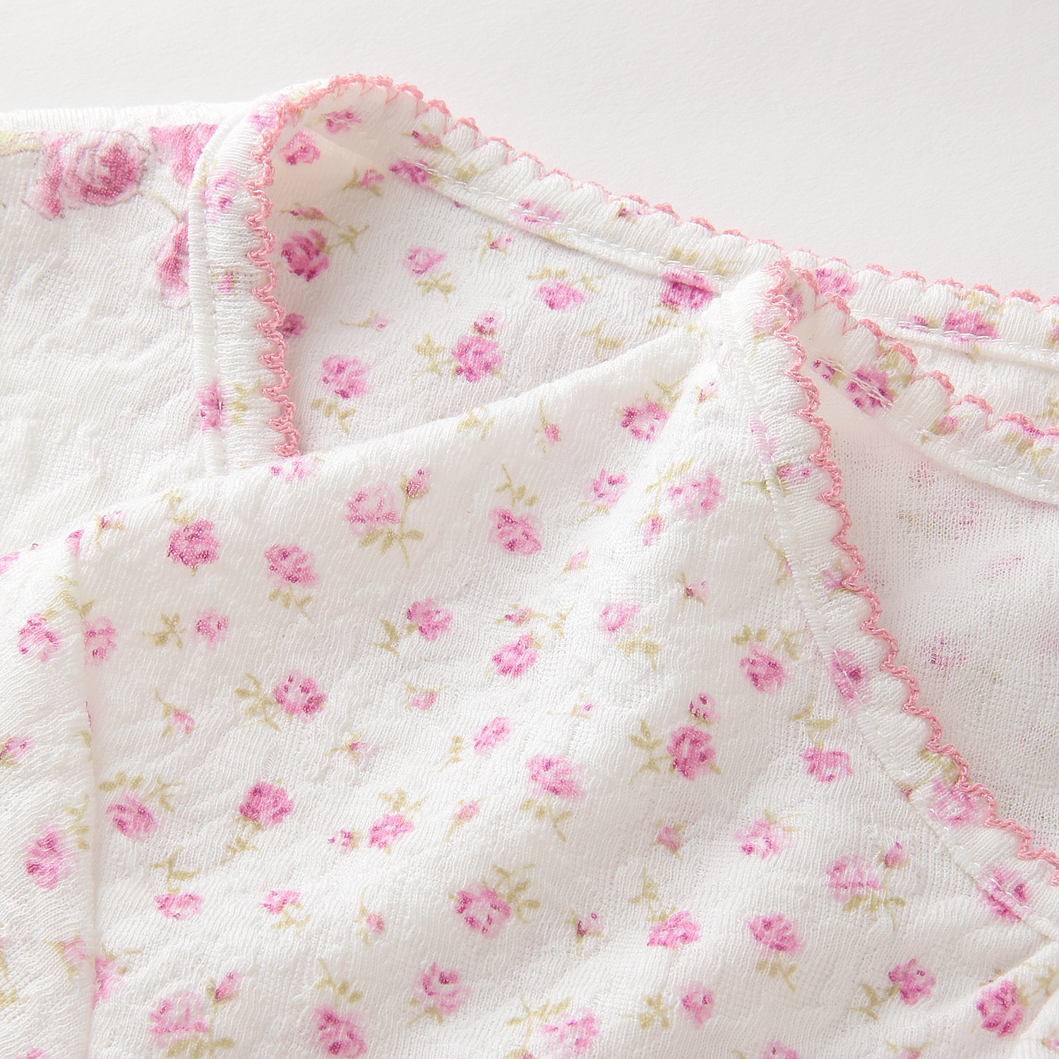 婦人 ふくれジャカードニット くくりローズブーケ柄2トップスパジャマ - 画像6