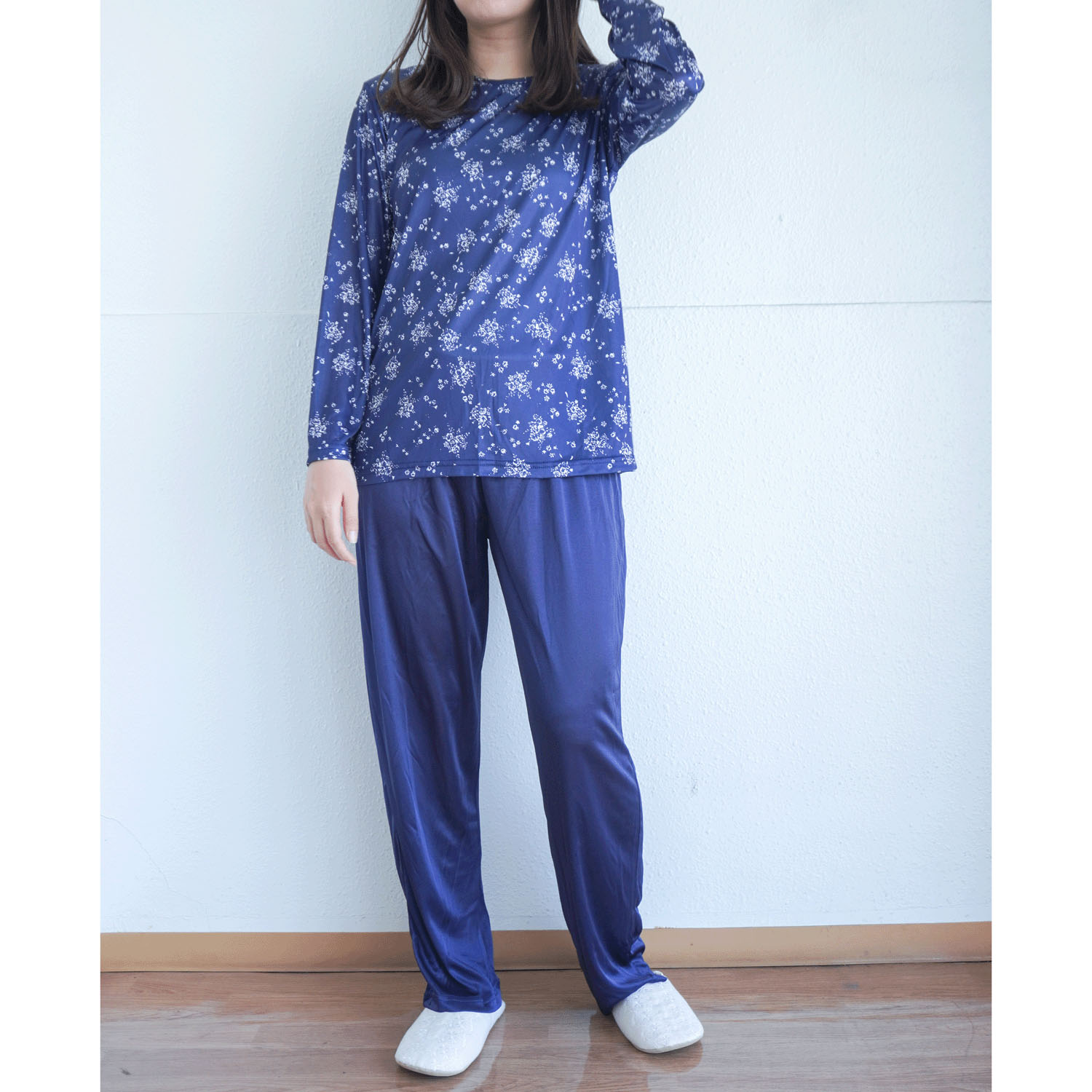 ジョワイユニュイ ポーチ付携帯パジャマ 単色花柄パンツ無地