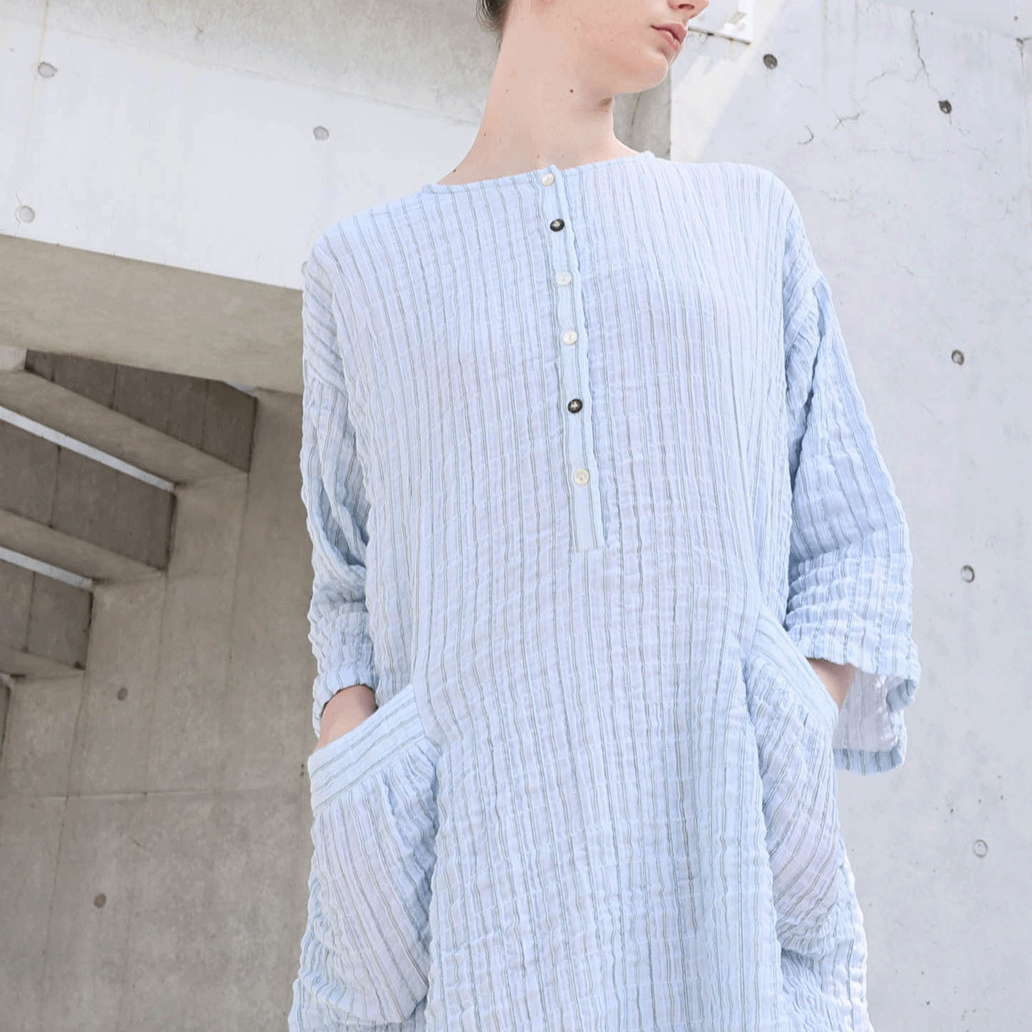 Narue シャーリングダブルガーゼストライプワンピース - 画像17