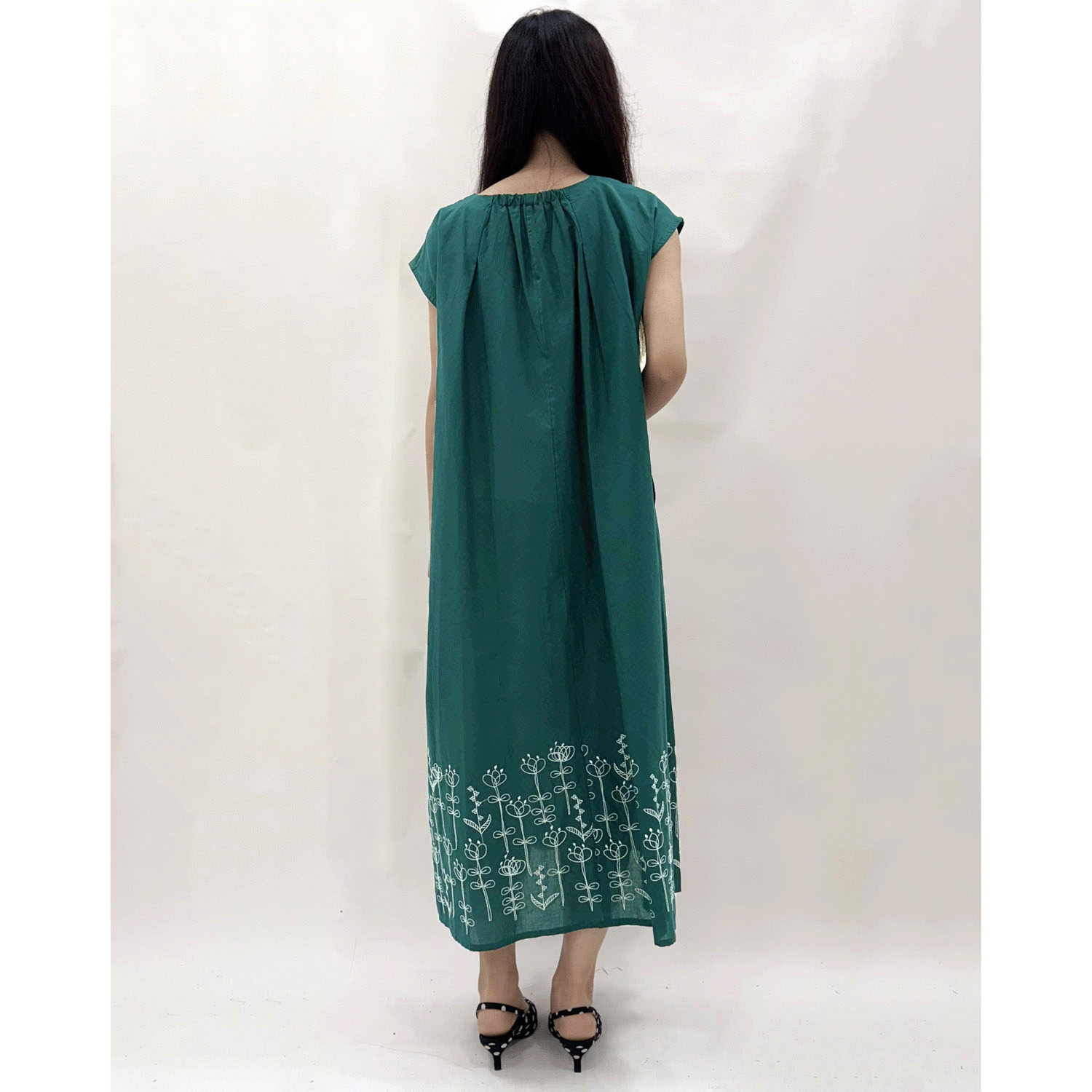 綿キャンブリック刺しゅうワンピース - 画像5