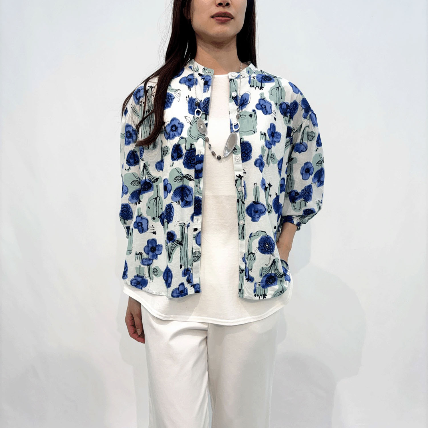 プリントブラウス - 画像1