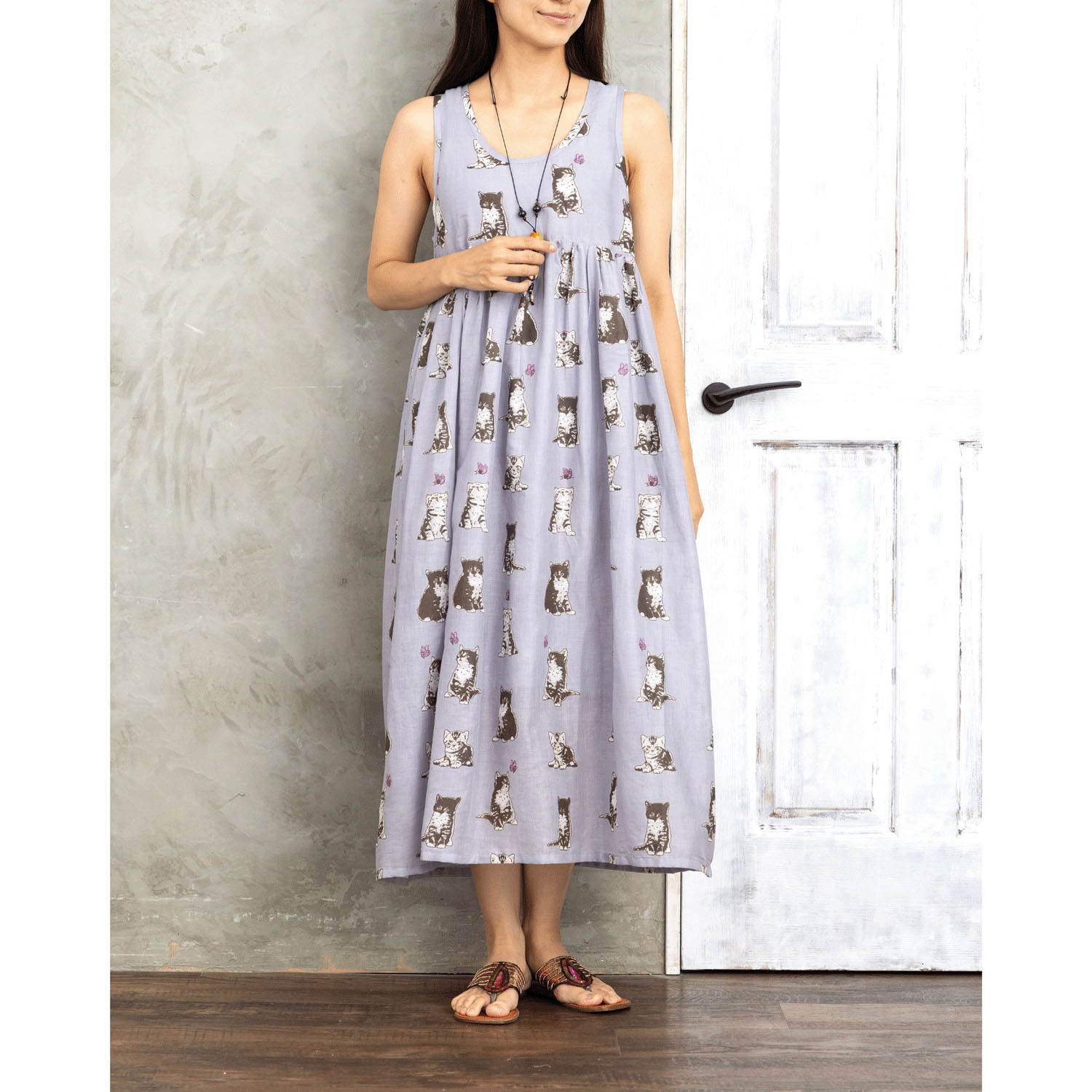 CUAインド綿 ネコ柄ワンピース - 画像1