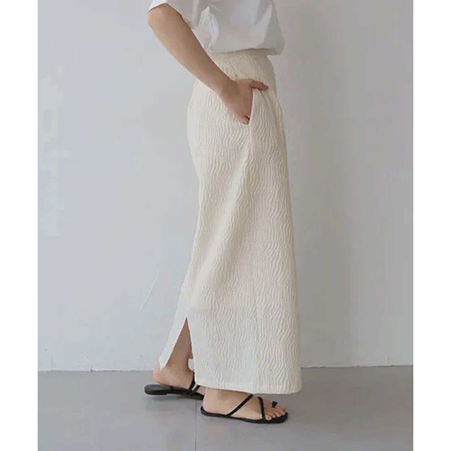 【Insta LIVE】Vingtrois ウェーブ柄スカート - 画像14