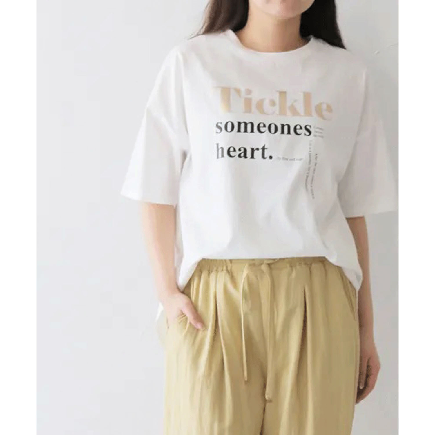 Vingtrois ドライタッチコットン箔ロゴTシャツ - 画像6