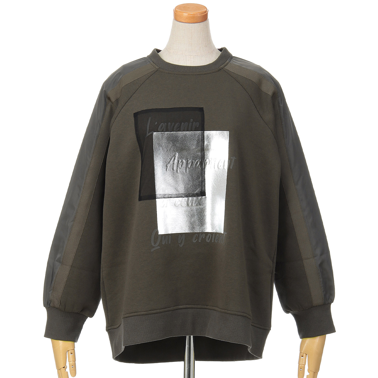 33℃ カレッジ箔デザイン裏起毛クルーネックプルオーバー - 画像4