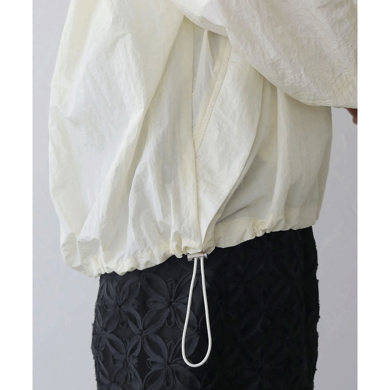 vingtrois  ブライトシアーアノラックパーカー - 画像12