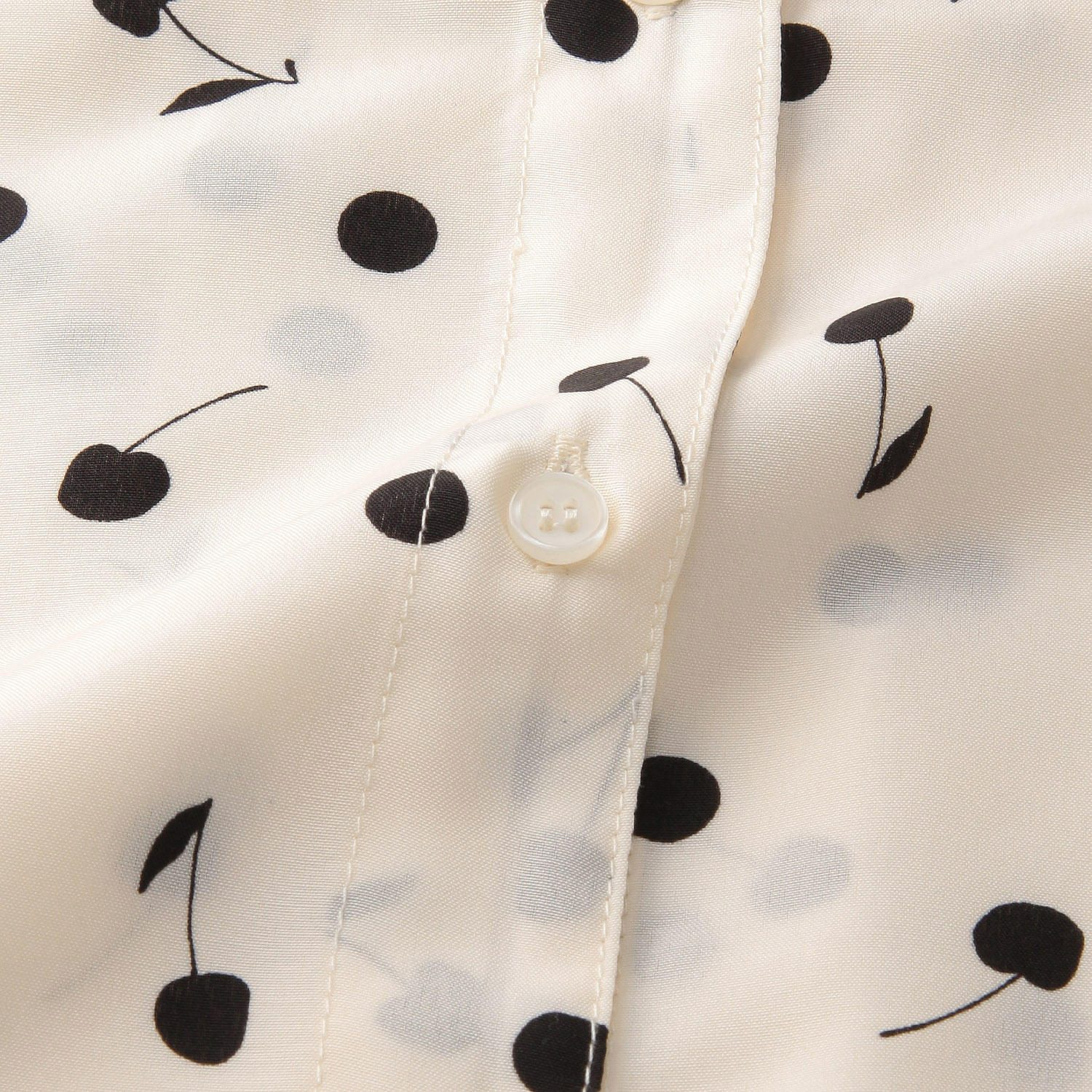 innowave さくらんぼドットプリントブラウス - 画像10