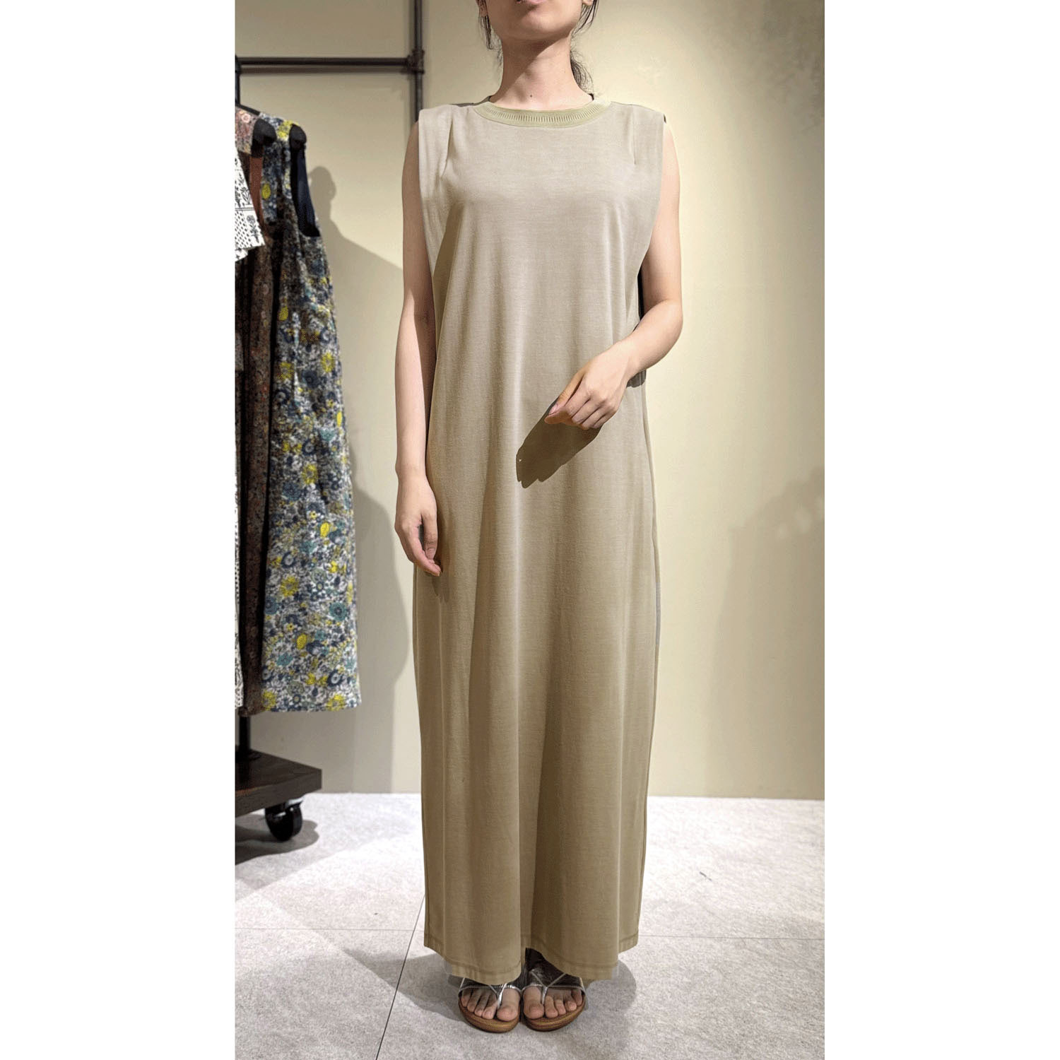 【Insta Live】33℃ ピグメントカットノースリーブワンピース - 画像1