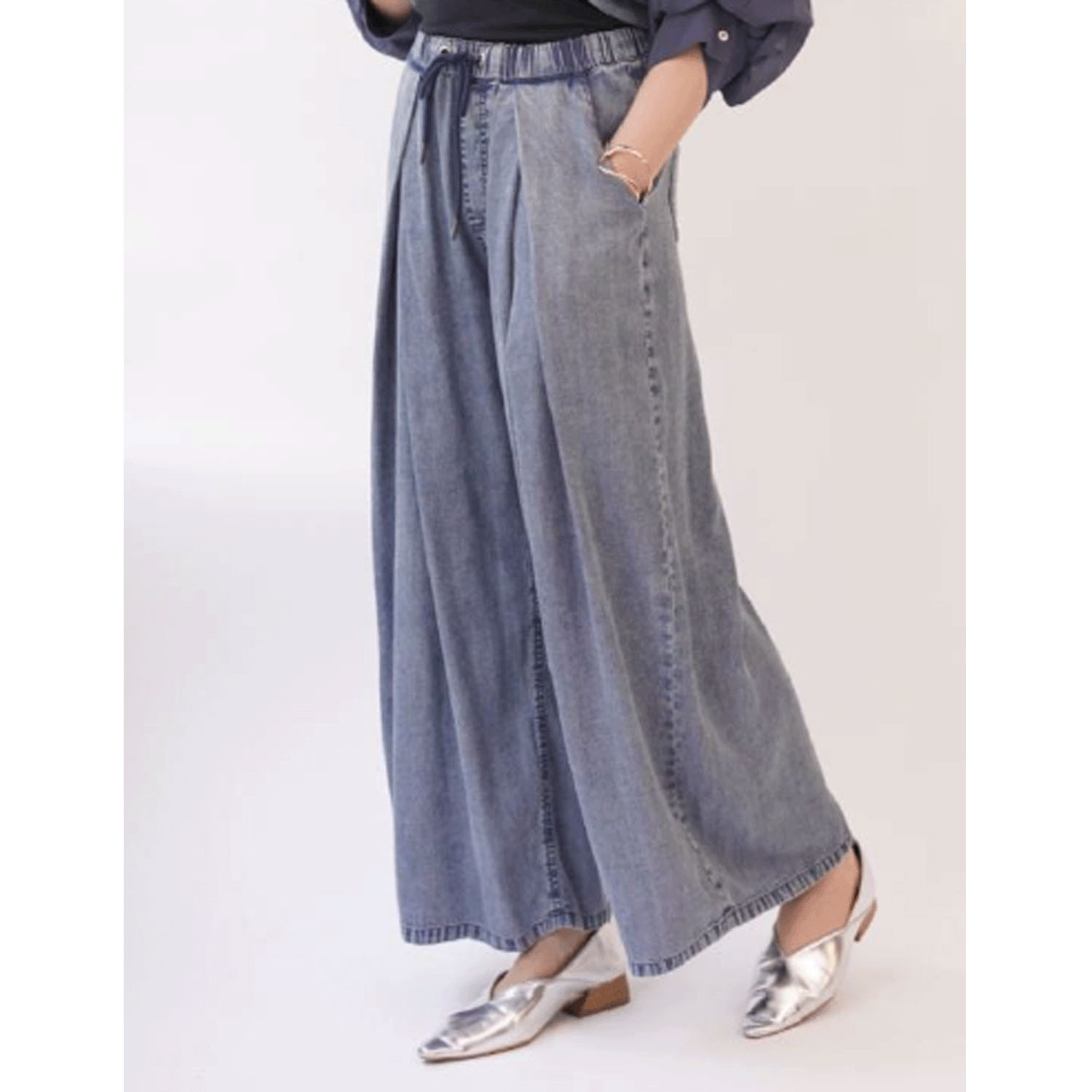 33℃ タックテンセルワイドパンツ - 画像1