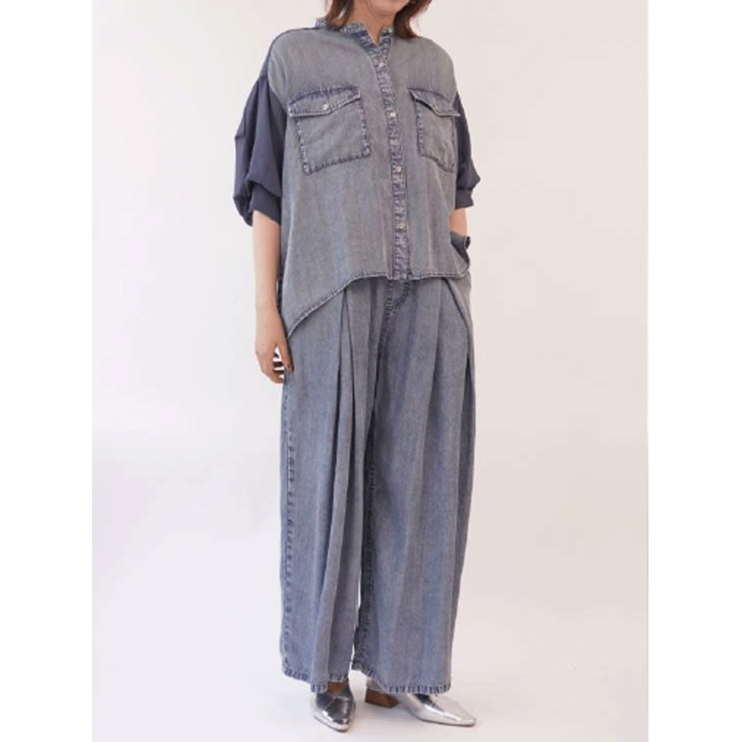 33℃ テンセルデニム切替ダブルポケットシャツ - 画像11