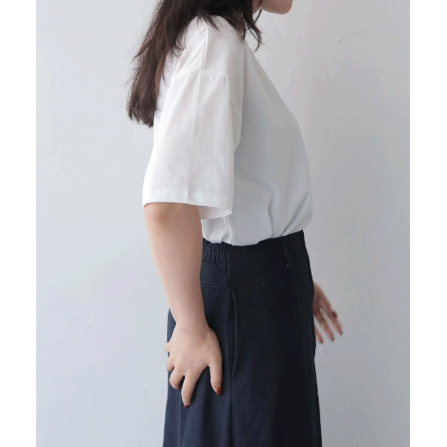 vingtrois ドライタッチコットンフォントTシャツ - 画像9