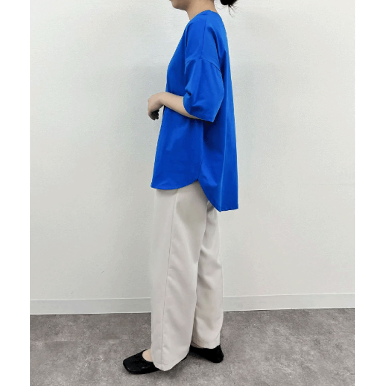 vingtrois ドライタッチコットン裾ラウンドTシャツ - 画像14