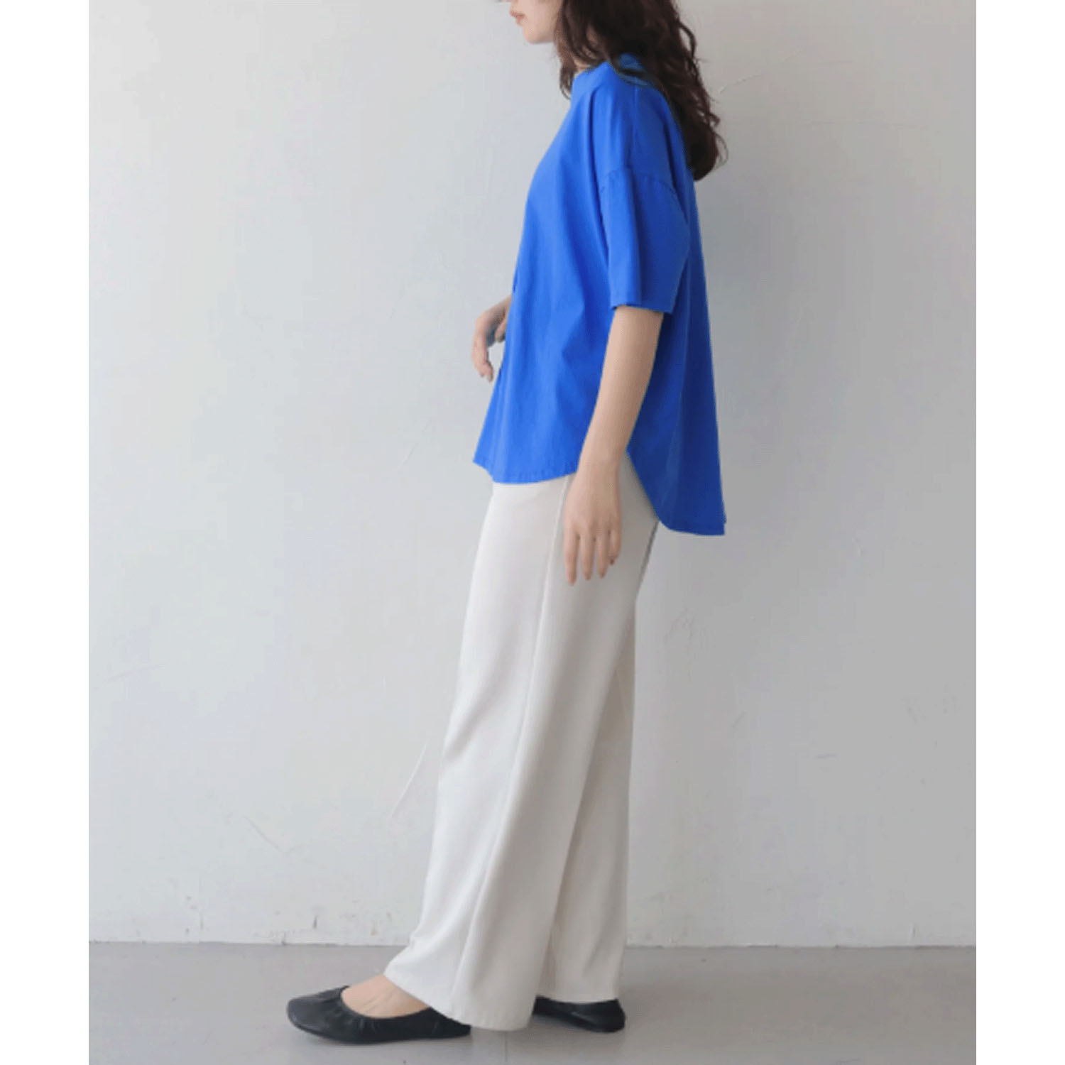 【Insta Live】vingtrois ドライタッチコットン裾ラウンドTシャツ - 画像17