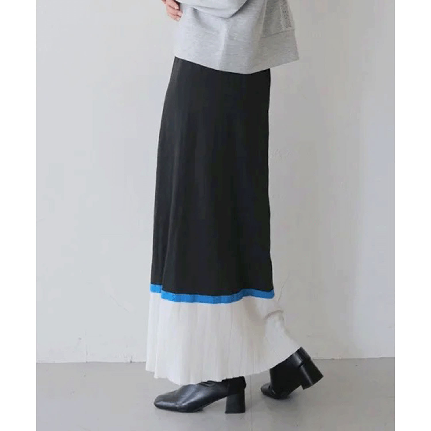 【動画あり】Vingtrois ダンボールニット配色プリーツスカート - 画像1