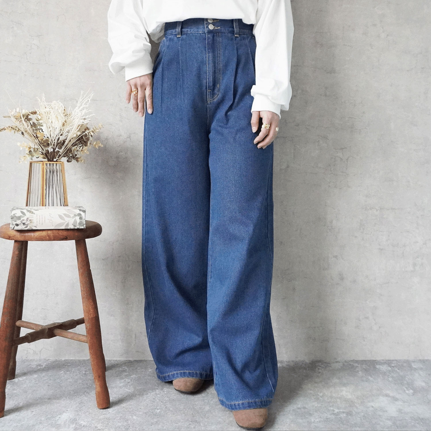 Emma デニムタックワイドパンツ - 画像1