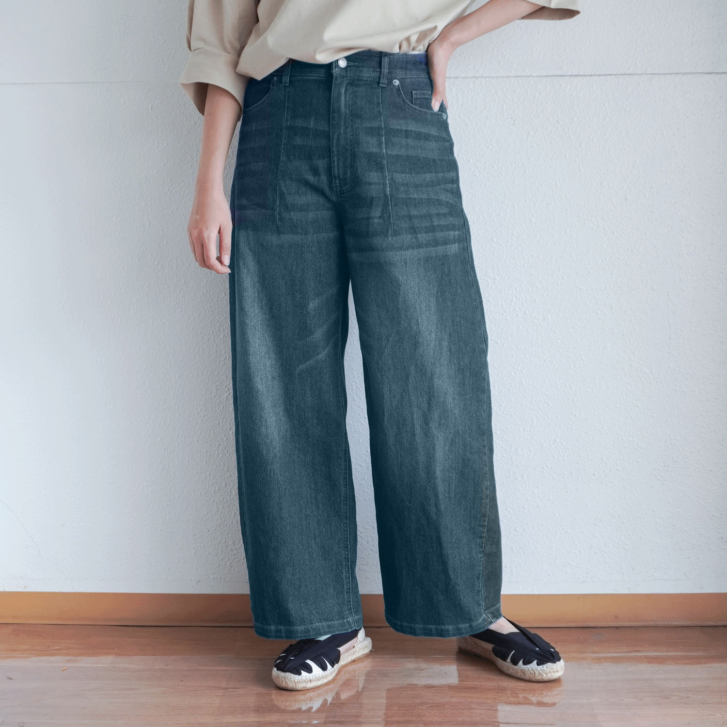 JEUNE ET JOYEUX TCストレッチ デニムカーヴィーパンツ - 画像5