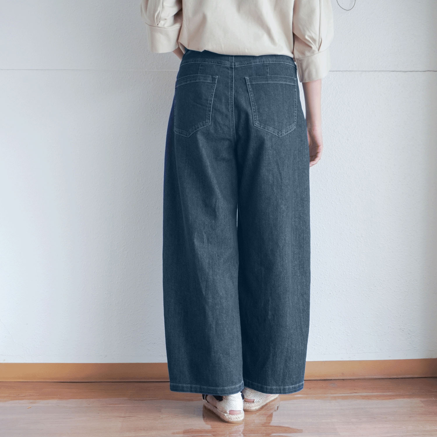 JEUNE ET JOYEUX TCストレッチ デニムカーヴィーパンツ - 画像8