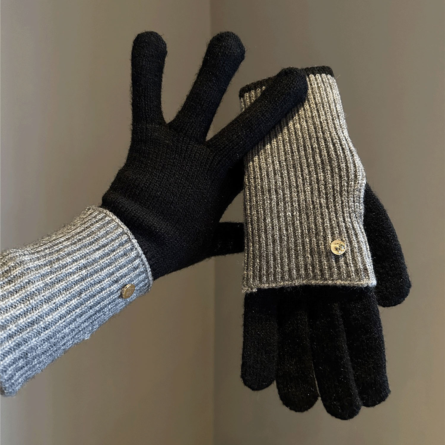 バイカラーニット手袋 - 画像3