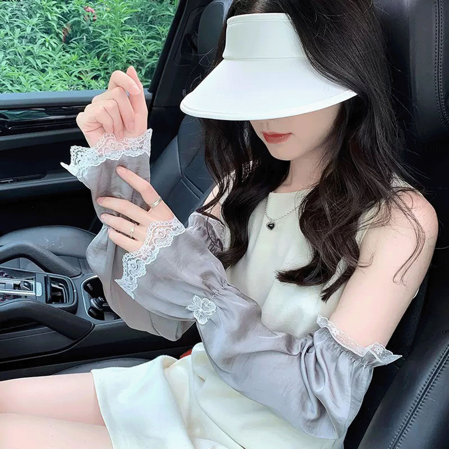 【ベージュ終了】サテン調アームカバー