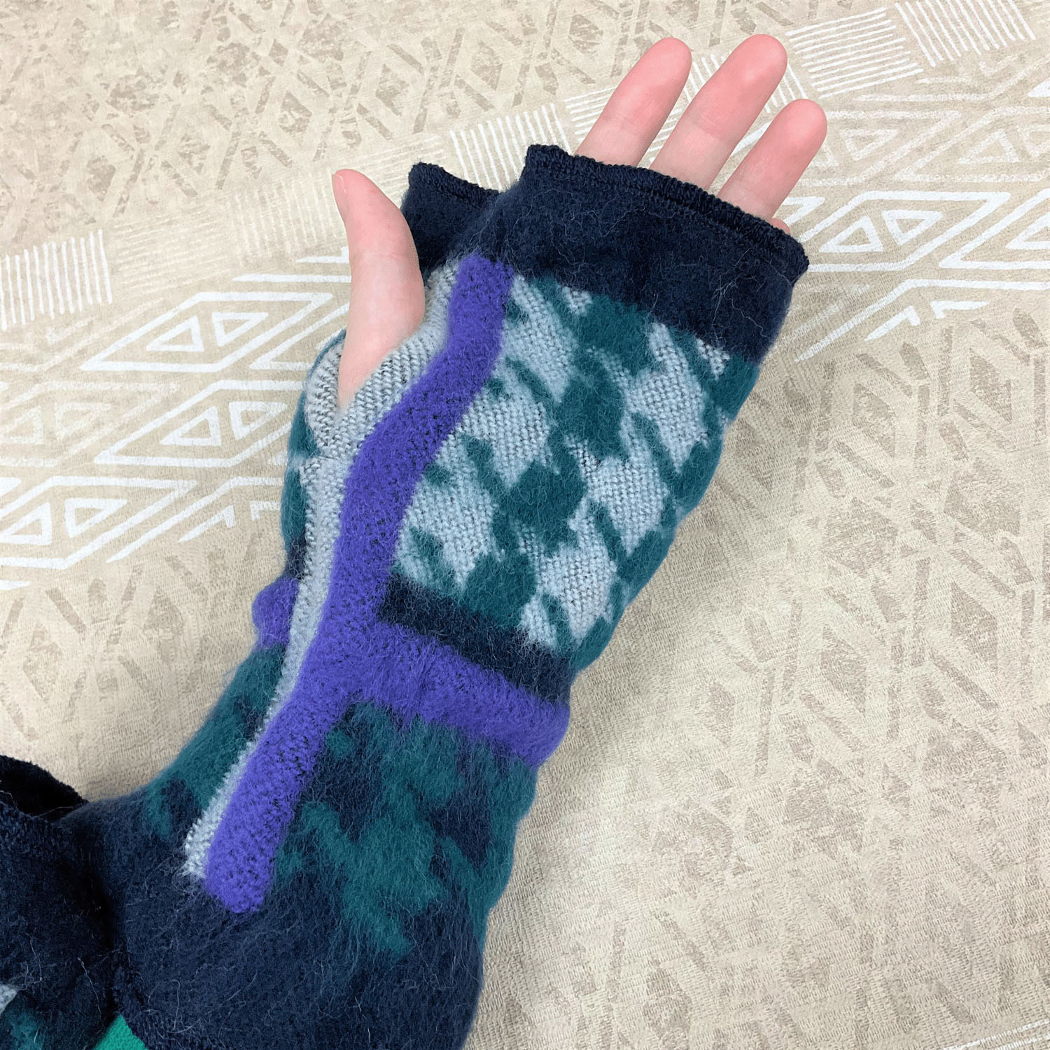 ラシクモア 千鳥ハンドウォーマー - 画像8