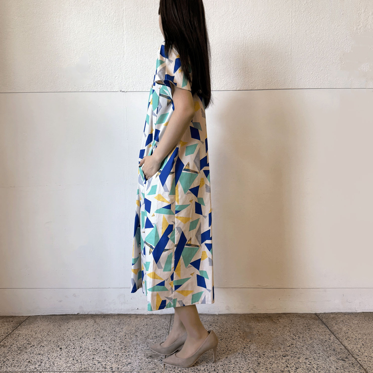 ブロード幾何柄袖フレアワンピース - 画像3