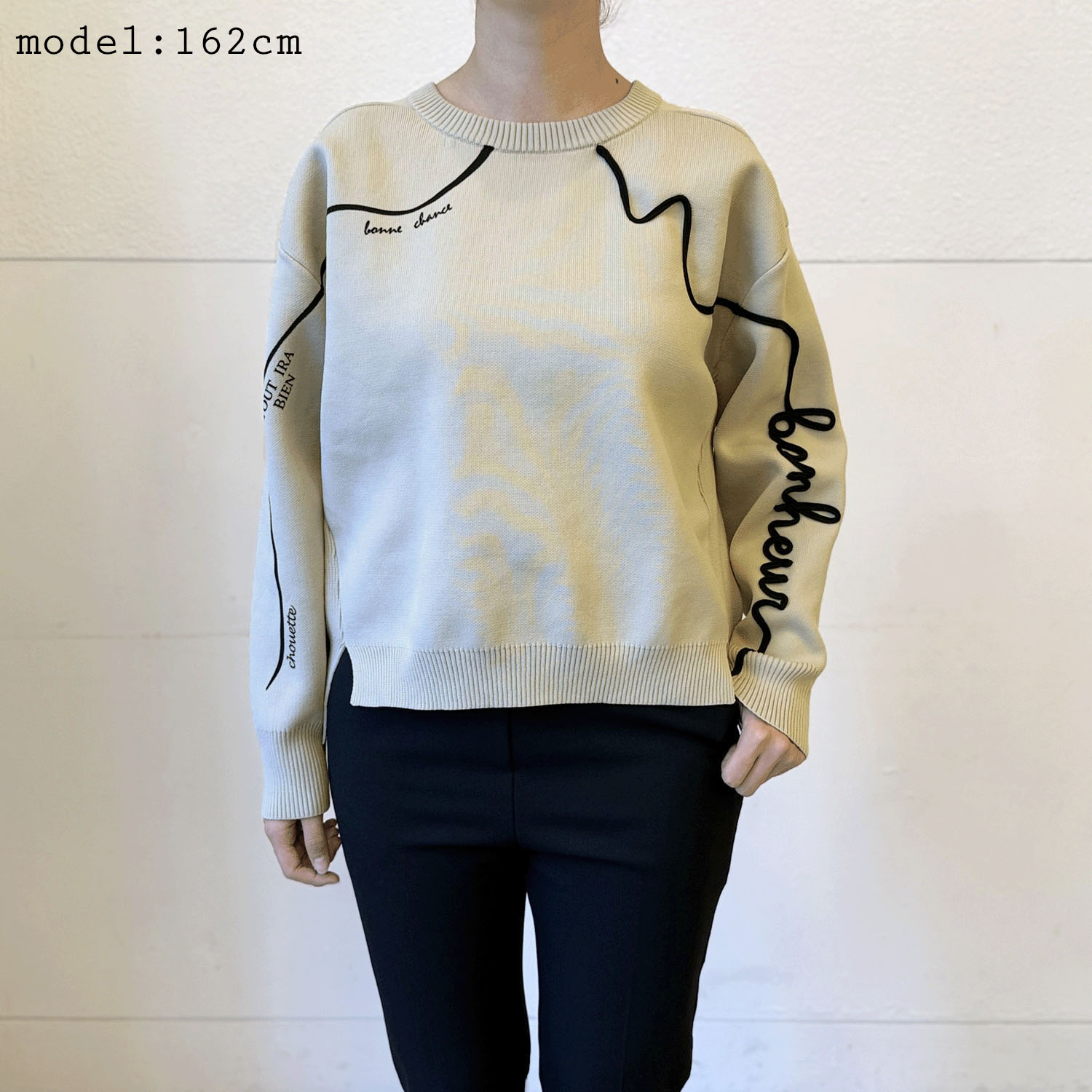 軽量ニットロゴプルオーバー