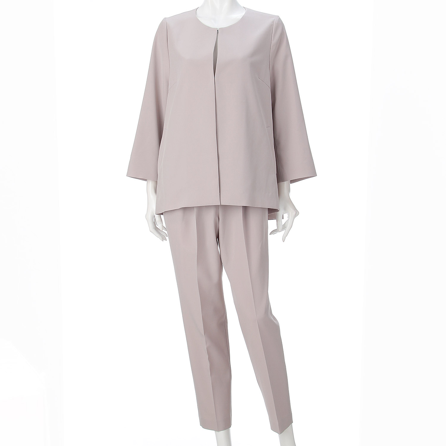 セットアップスーツ