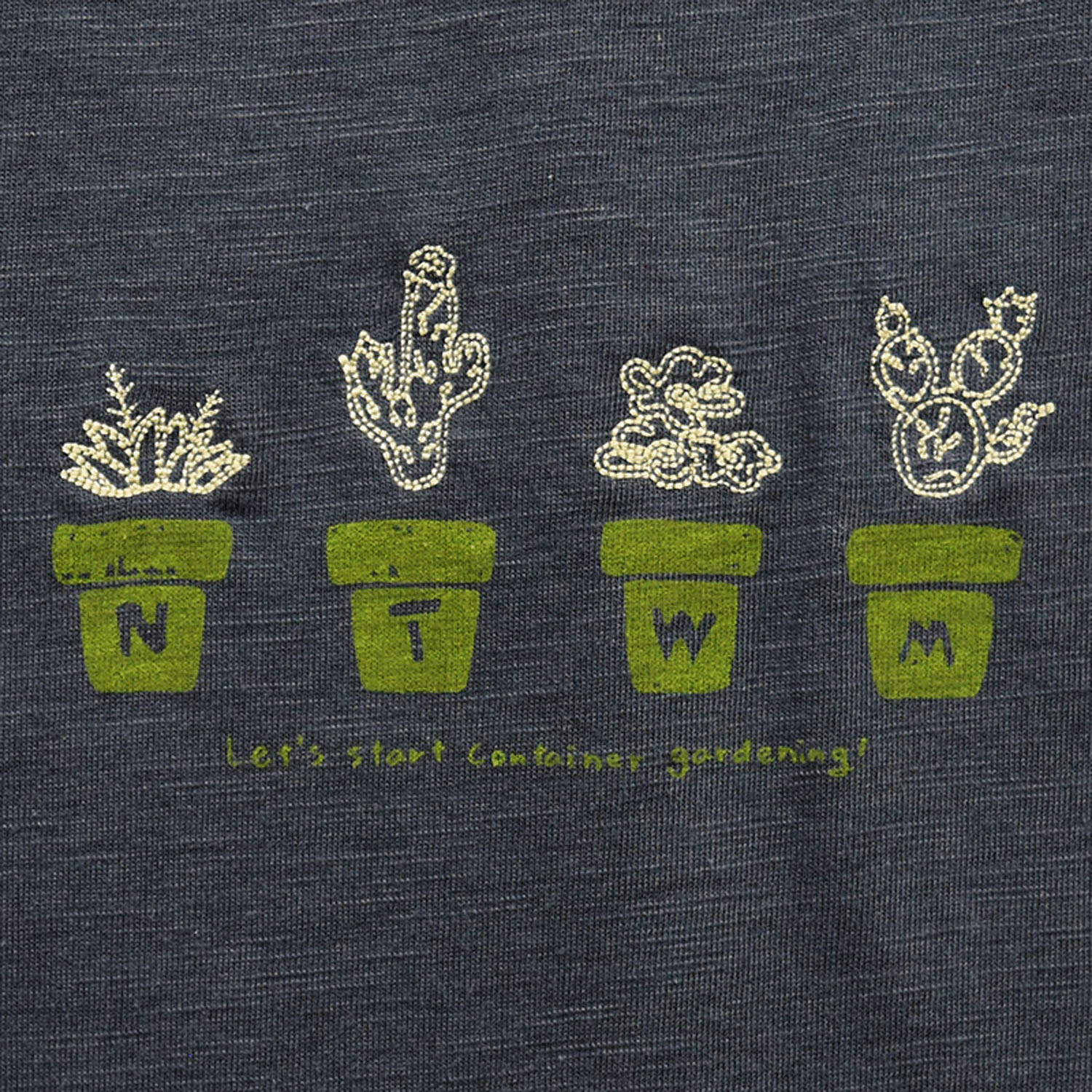 Northern Truck 鉢植えプリント×刺繍Tシャツ - 画像4